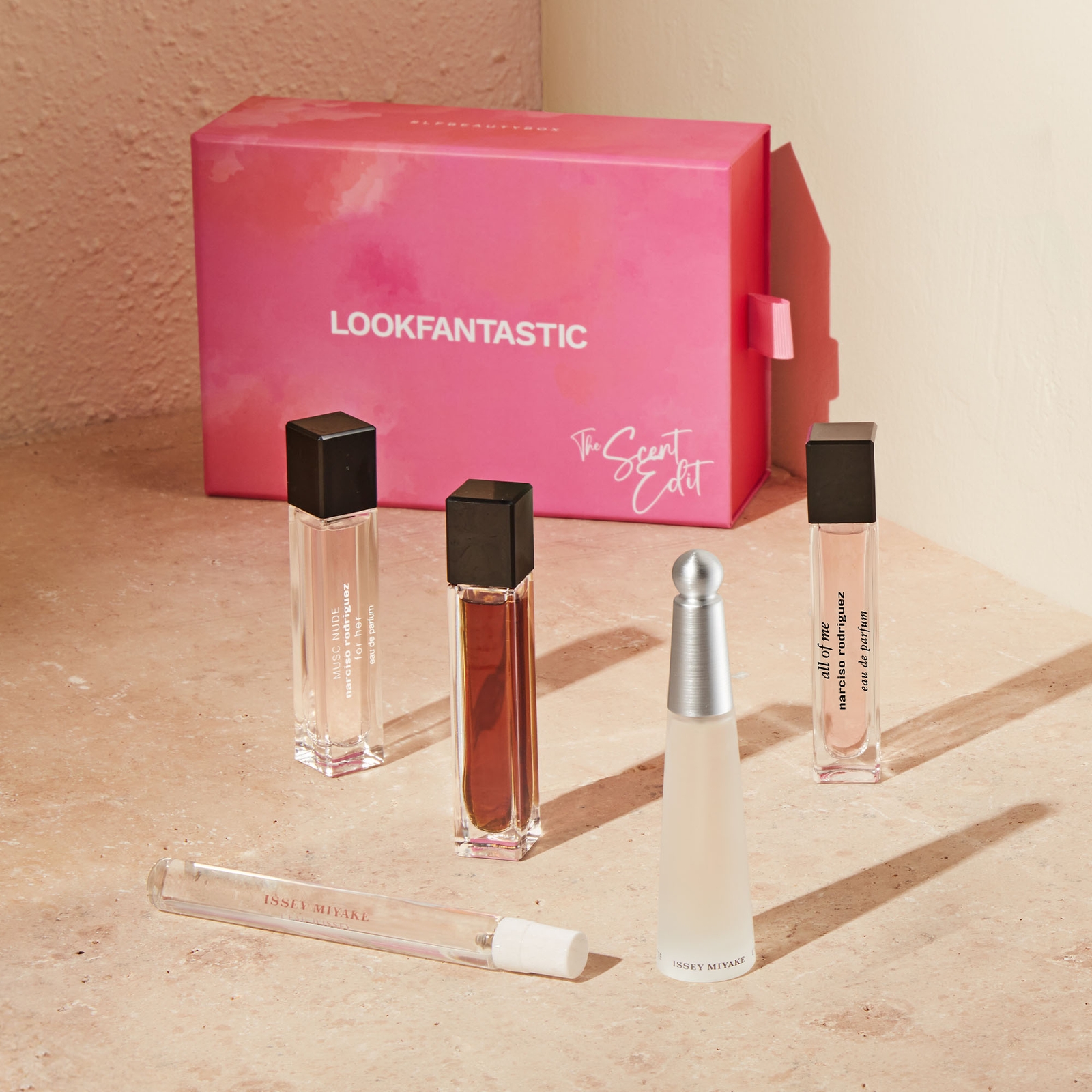 Coffret Découverte Parfums Iconiques LOOKFANTASTIC (contient un bon d’achat d’une valeur de 65 €)