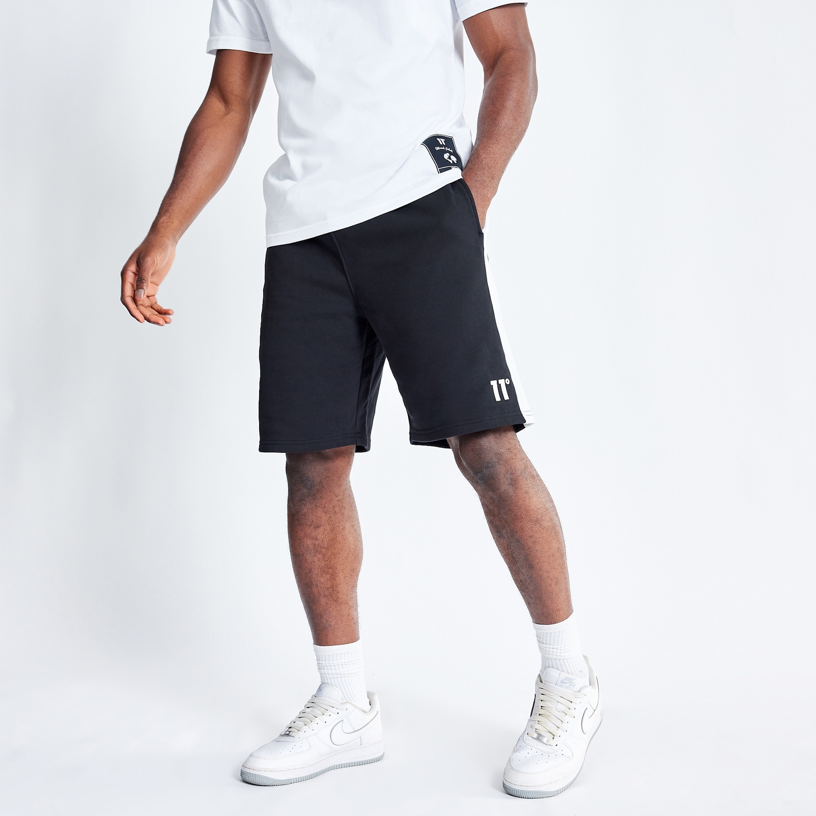 panel sweat shorts - black / white - xs