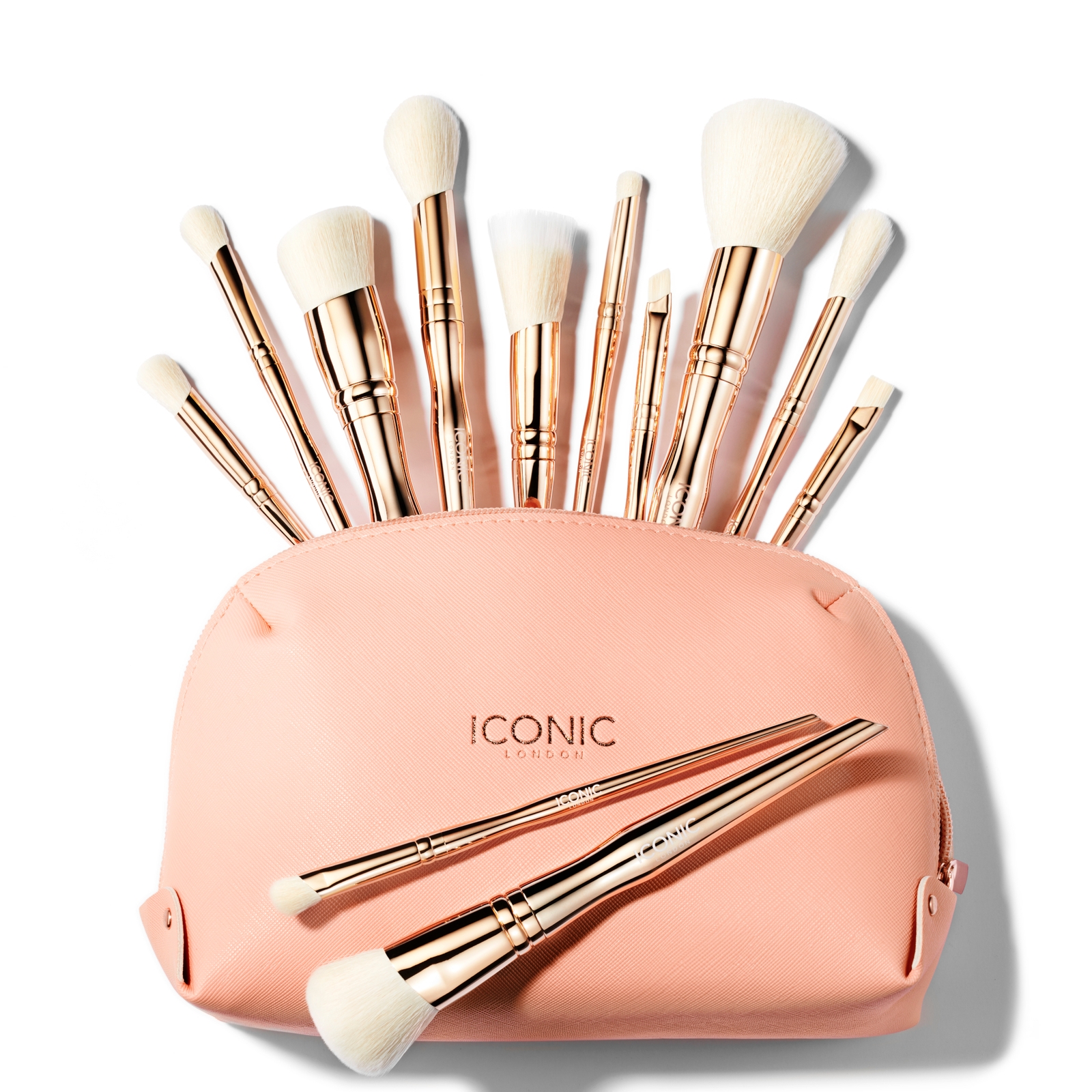 Iconic London All Angles Brush Set In White