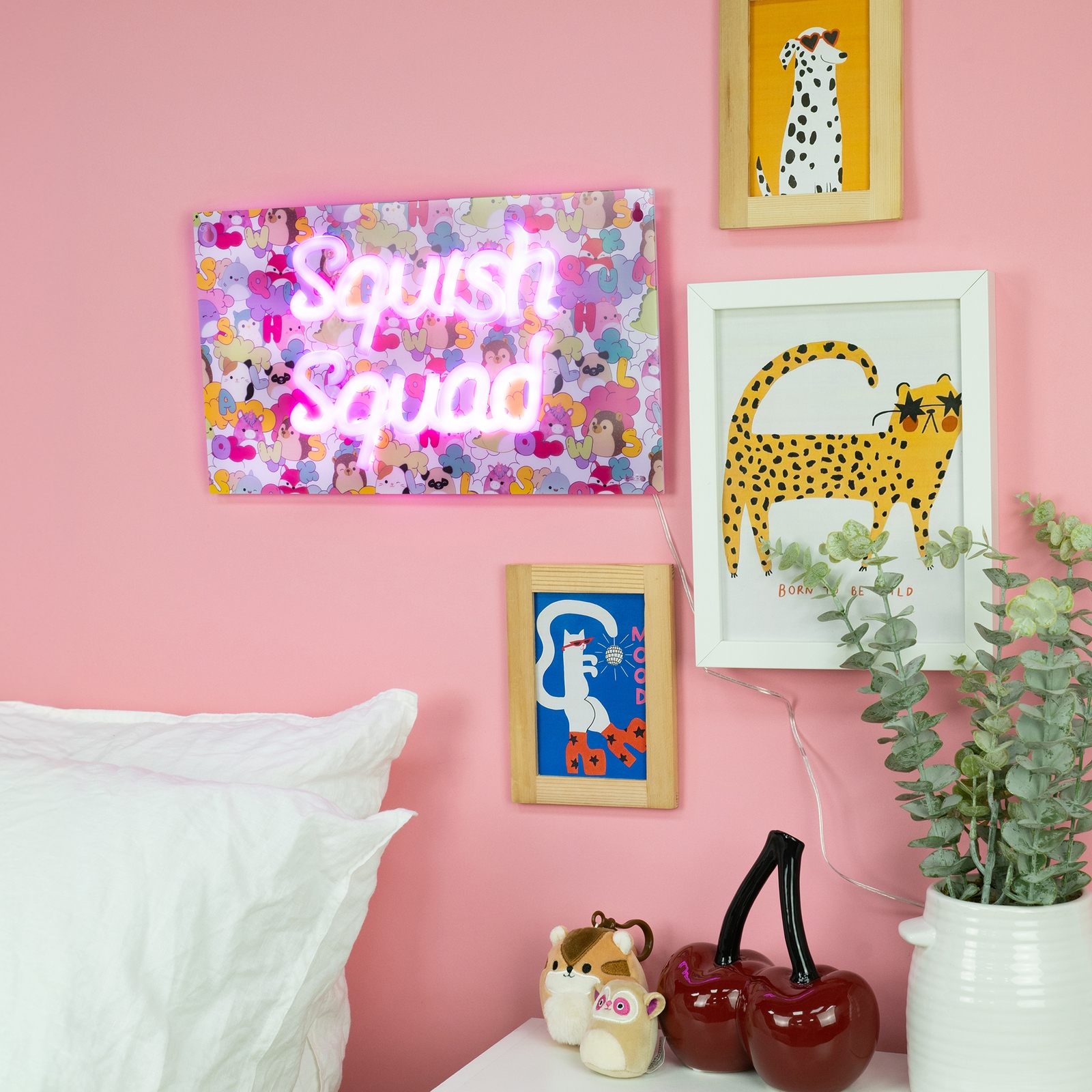 Squishmallows Squish Squad Neon Wall Light