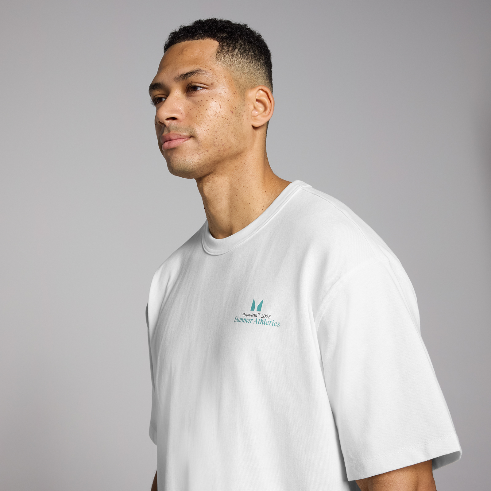 Thumbnail - MP Lifestyle T-Shirt mit Grafik – Retro Weiß - S-M