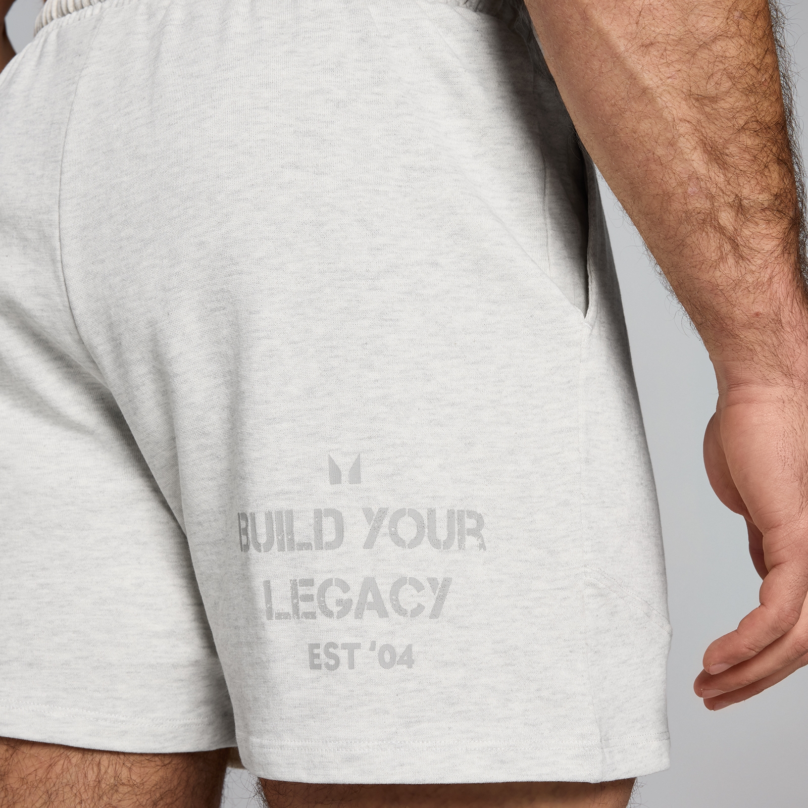 Thumbnail - MP Herren Origin Washed Sweatshorts mit Grafik – Hellgrau - M