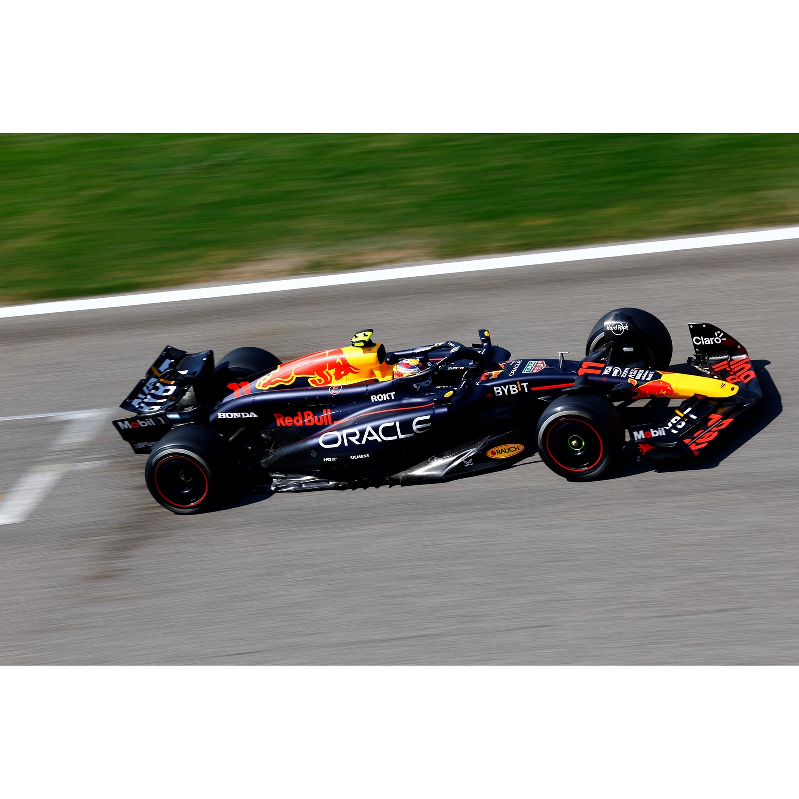 Minichamps 1:18 Oracle Red Bull Racing RB20 Sergio Perez 2024