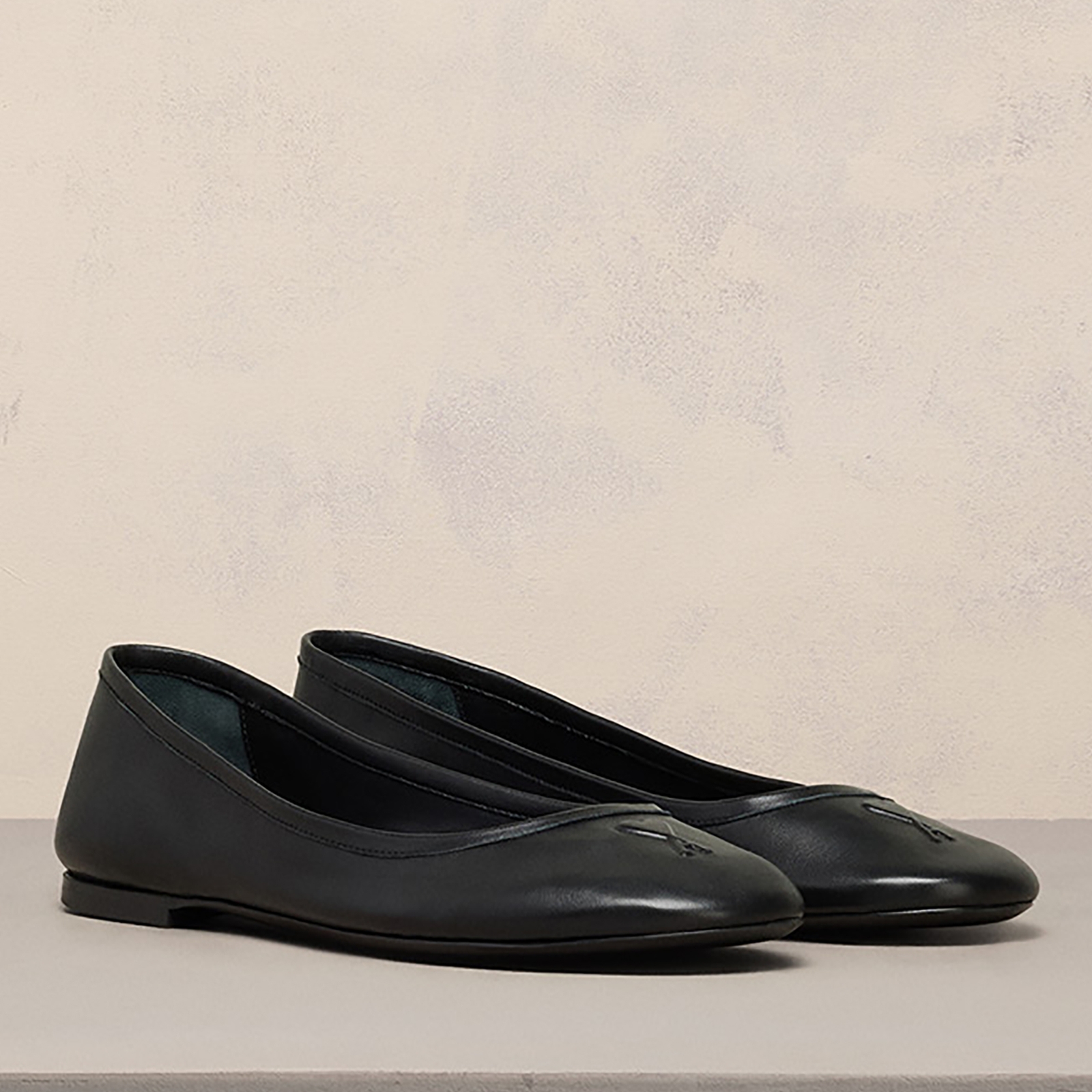 AMI Adc Leather Ballerinas - EU/IT 40