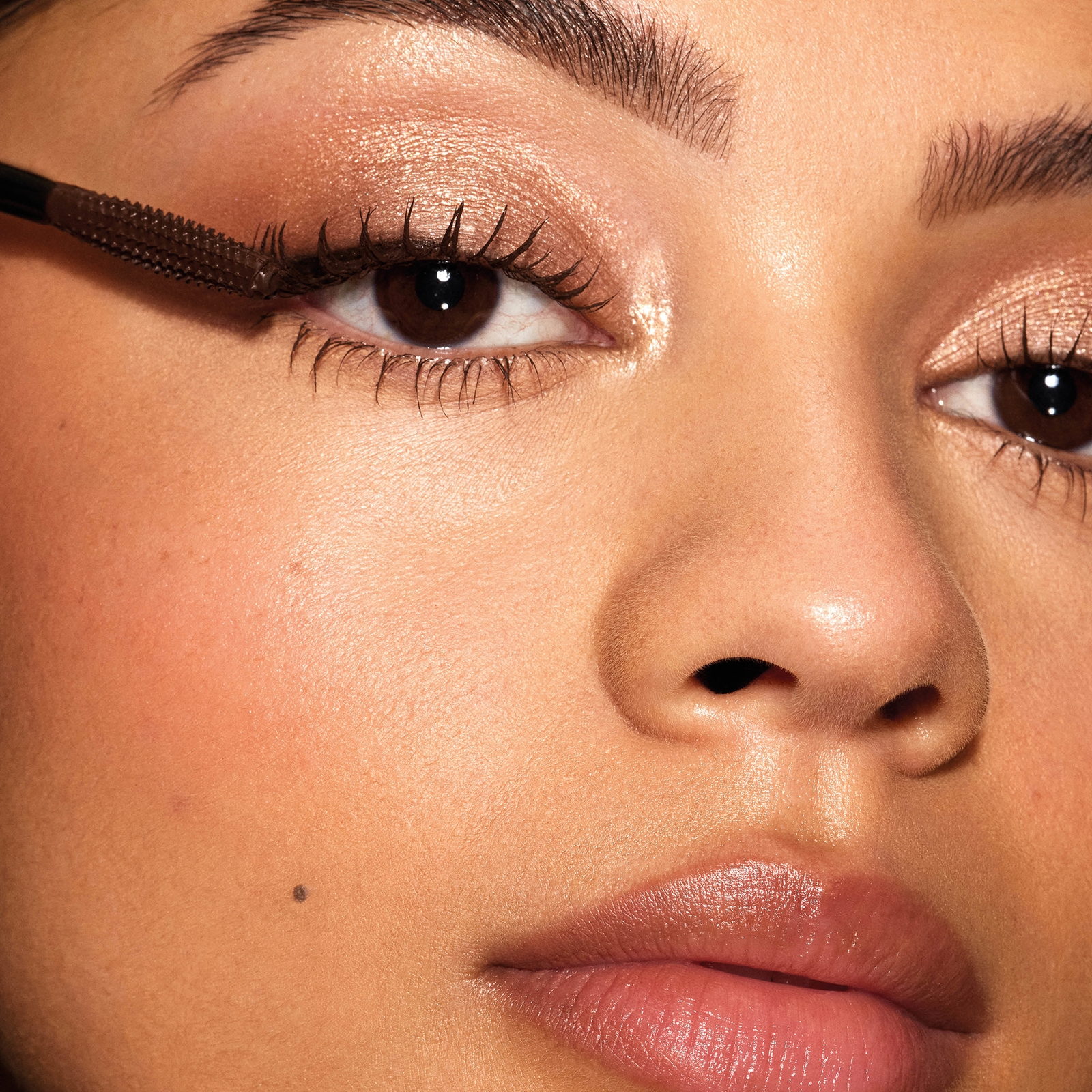 Thumbnail - ICONIC London Triple Threat Mascara 9 ml – Braun