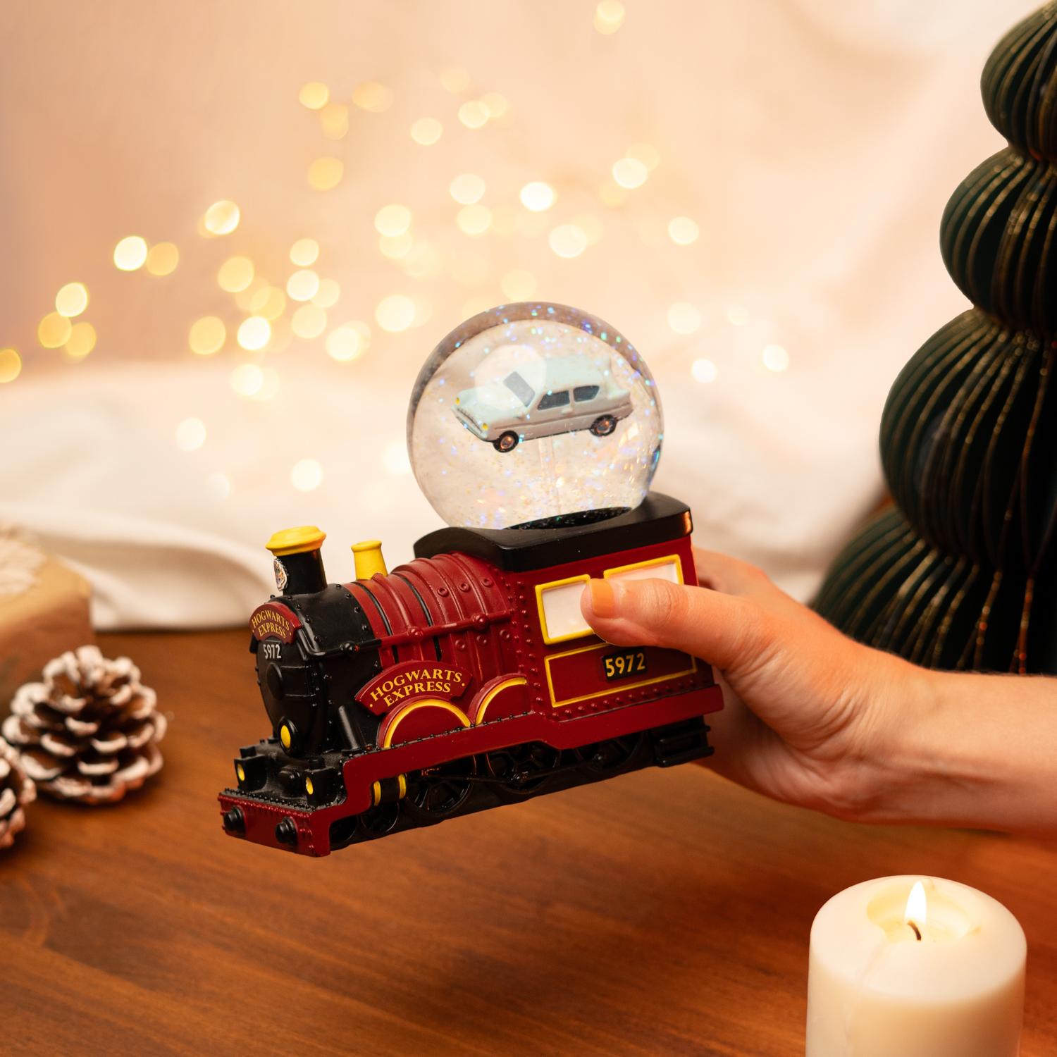 Harry Potter Snow Globe
