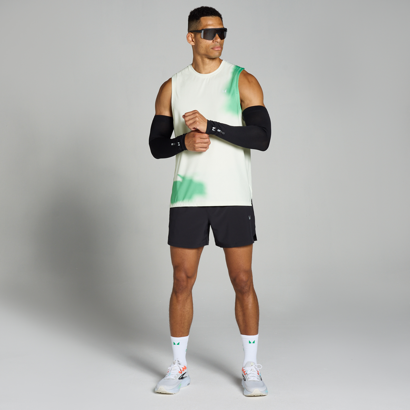 5059883372723 - Herren Velocity Netz-Tanktop mit Aufdruck – Weiß - XXL