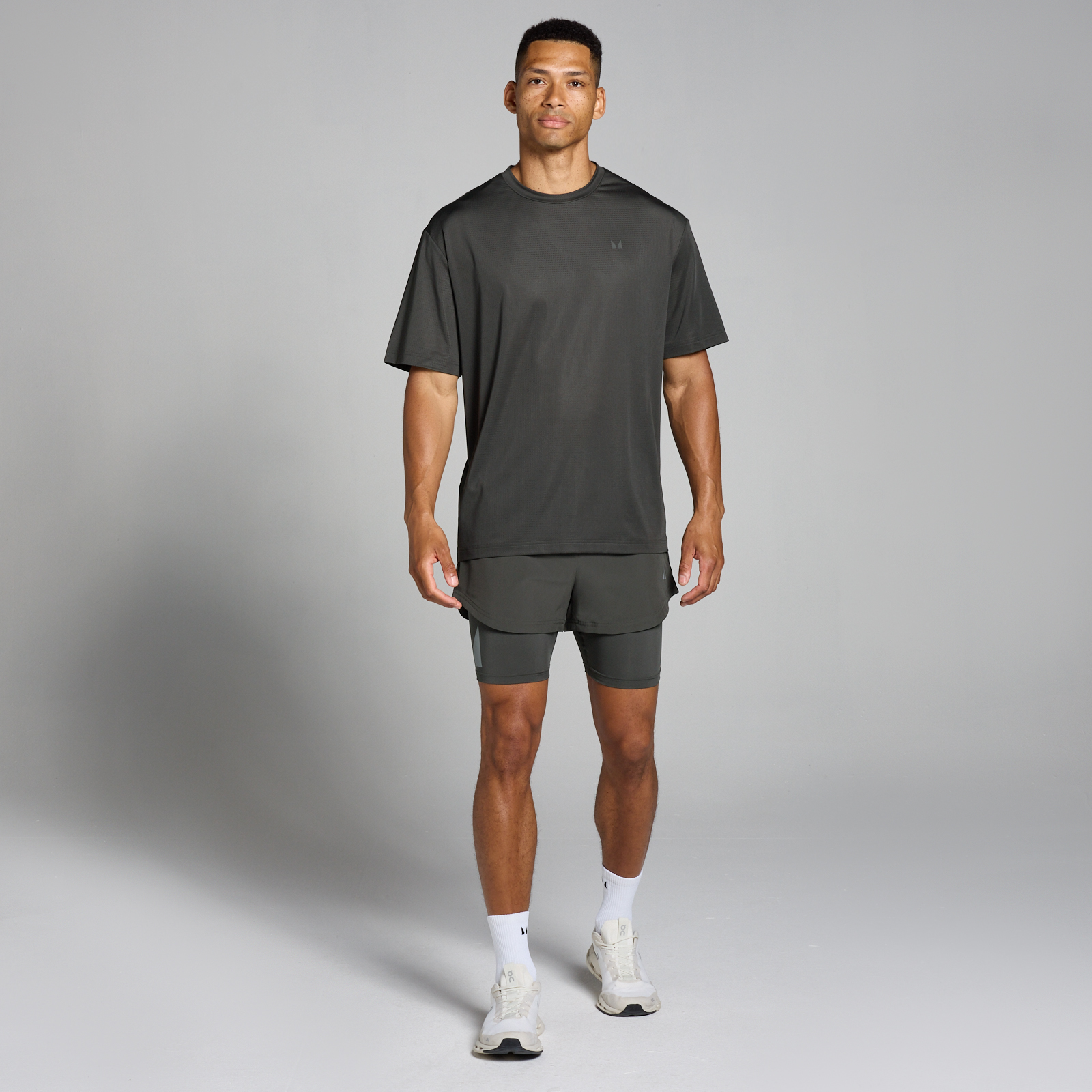 5059883373331 - Herren Tempo Oversize-Netz-Trainings-T-Shirt – Nachtgrau - L
