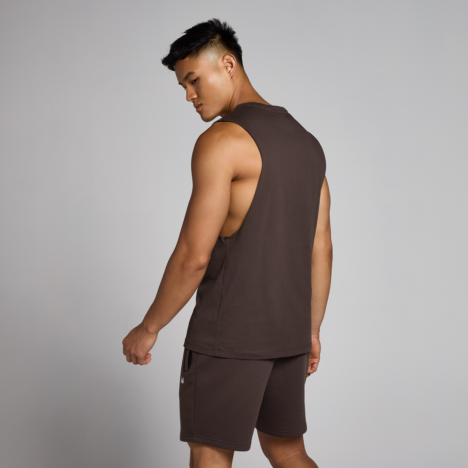 5059883377209 - Herren Rest Day Tanktop mit weitem Armausschnitt – Schokolade - XXL