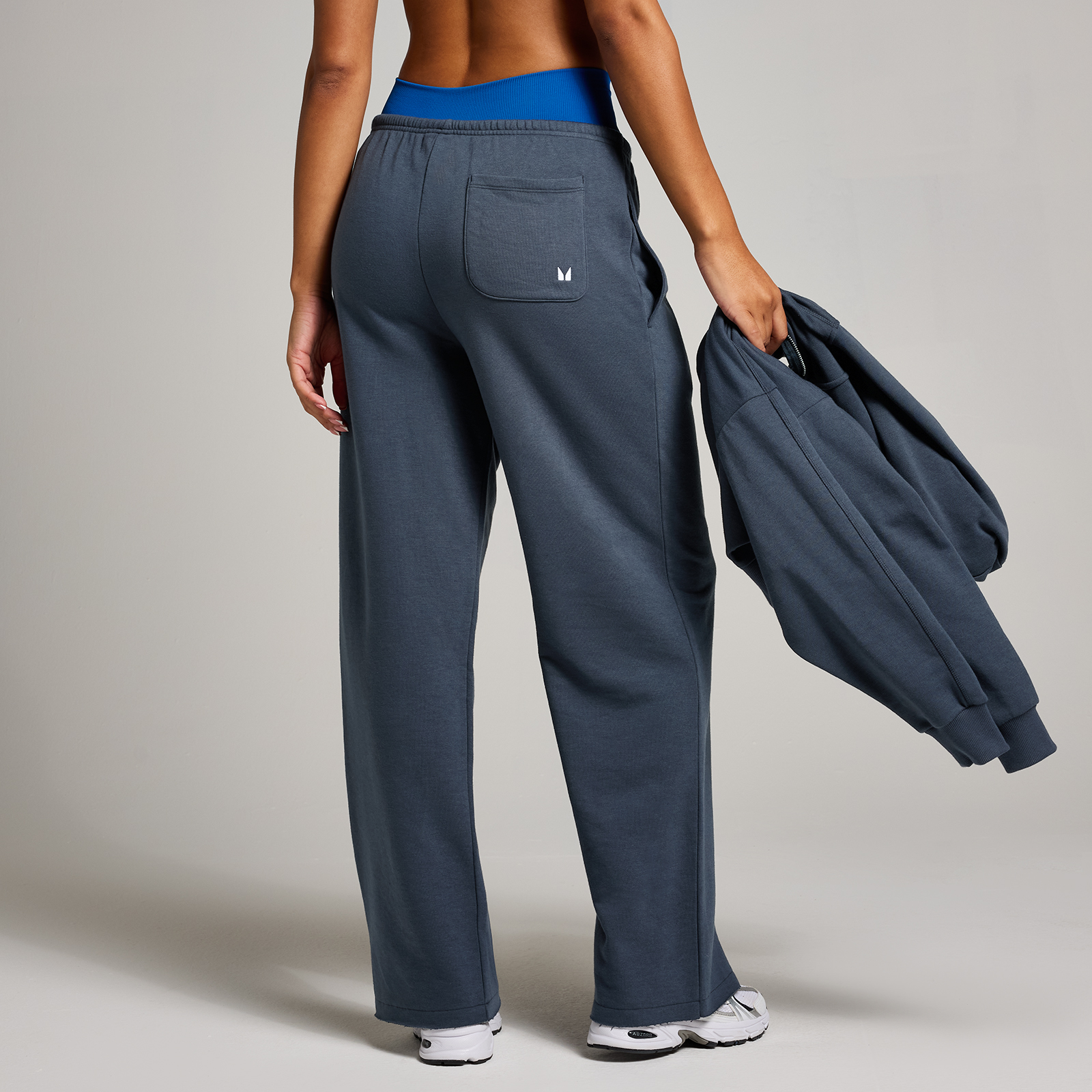 5059883380773 - Damen Tempo Mittelhohe Jogginghose mit Geradem Bein – Mitternacht - XXL