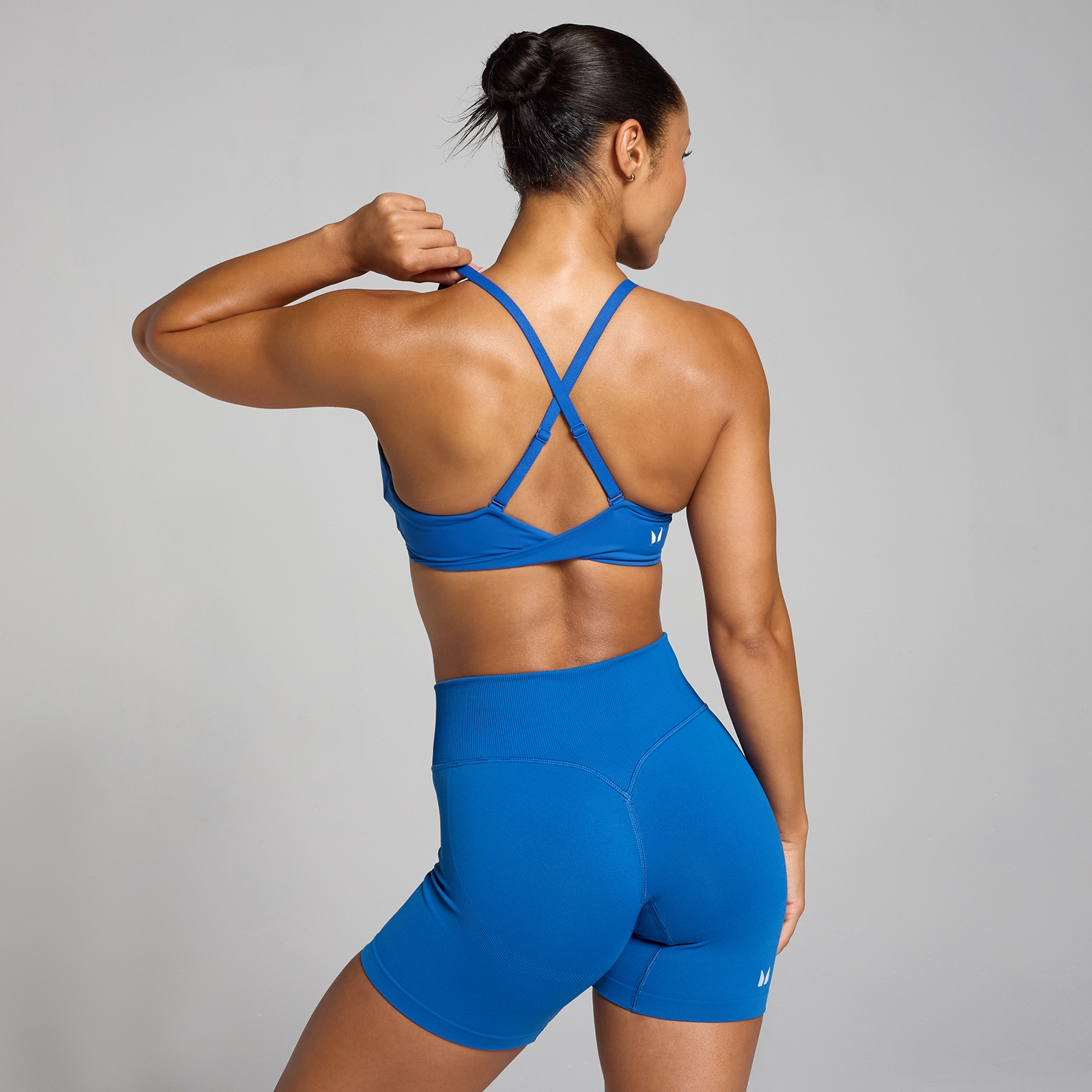 5059883380230 - Damen Tempo Sport-BH mit Twist-Rücken – Echtblau - XXL
