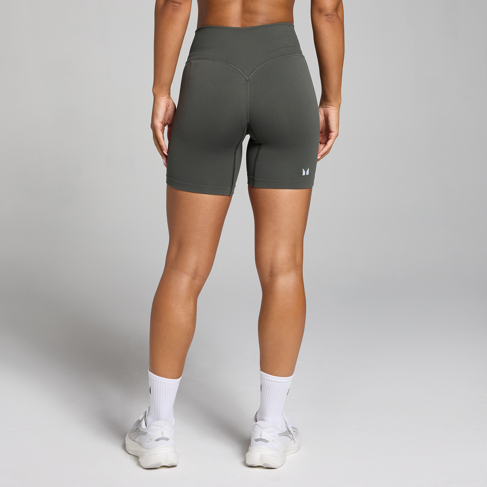 5059883380414 - Damen Tempo Mittelhohe Nahtlose Shorts – Nachtgrau - XXL