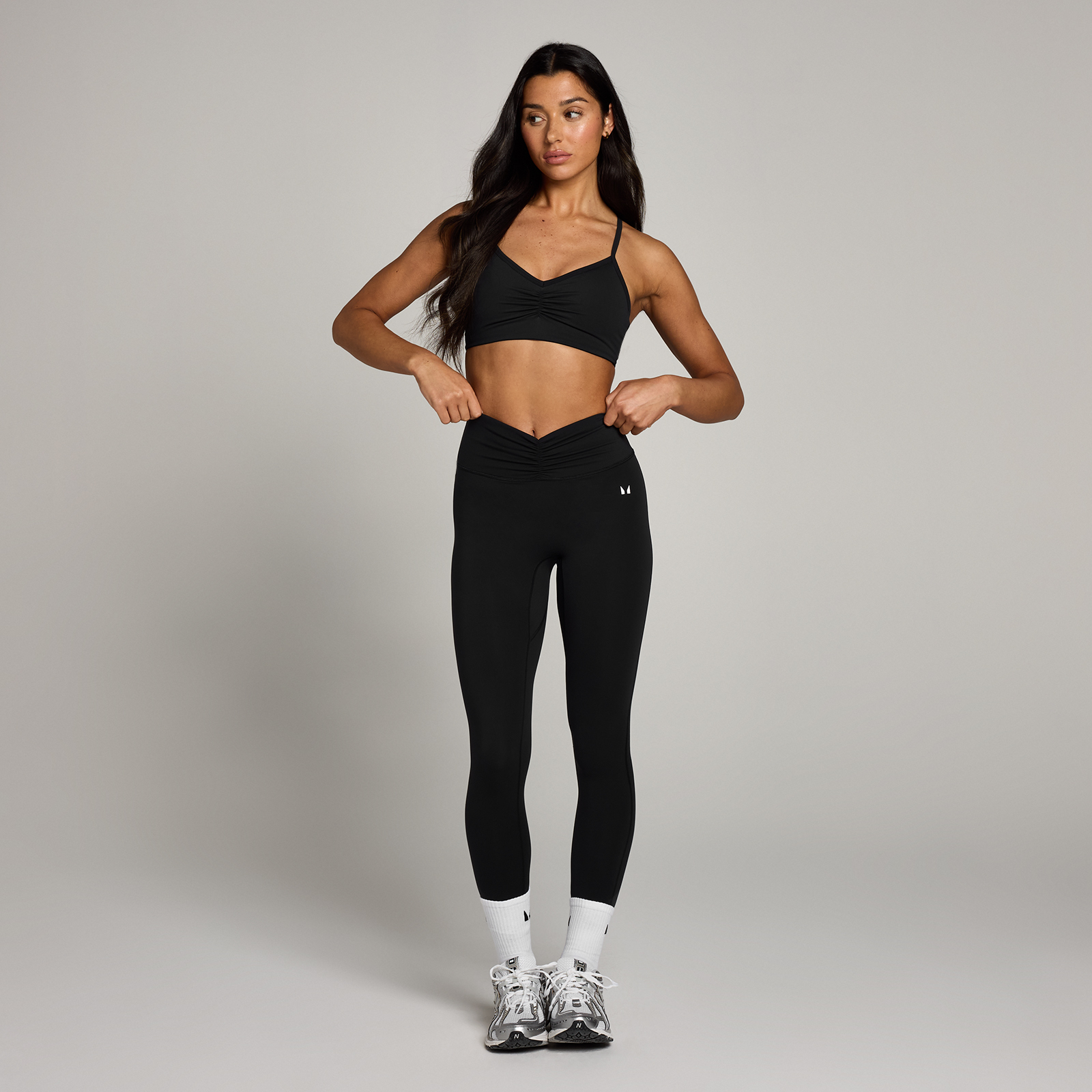 Thumbnail - MP Damen Tempo Sport-BH mit geraffter Vorderseite – Schwarz - M
