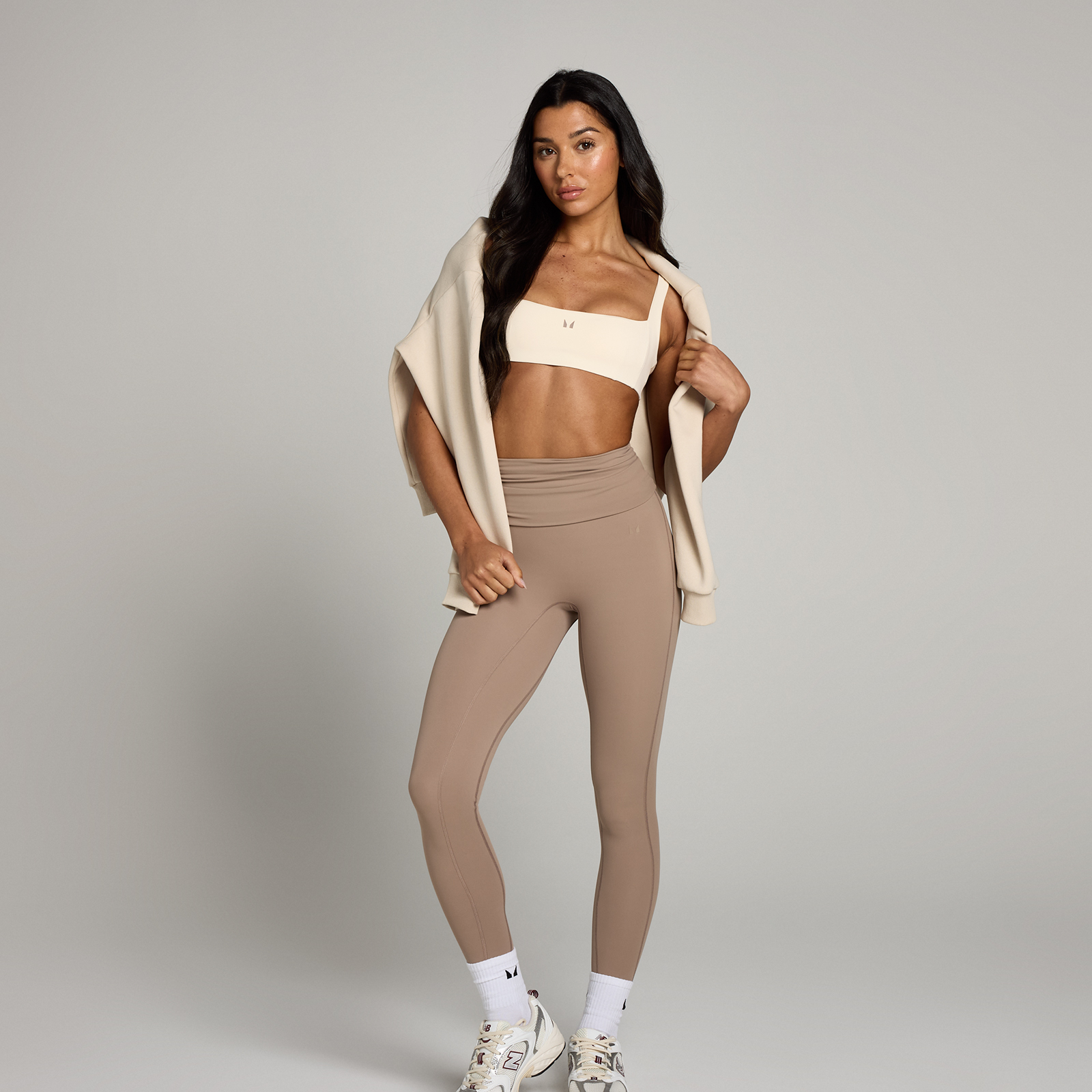 5059883378527 - Damen Studio Sport-BH mit offenem Rückenausschnitt – Helles Cremeweiß - M 5059883378527 - Damen Studio Sport-BH mit offenem Rückenausschnitt – Helles Cremeweiß - M
