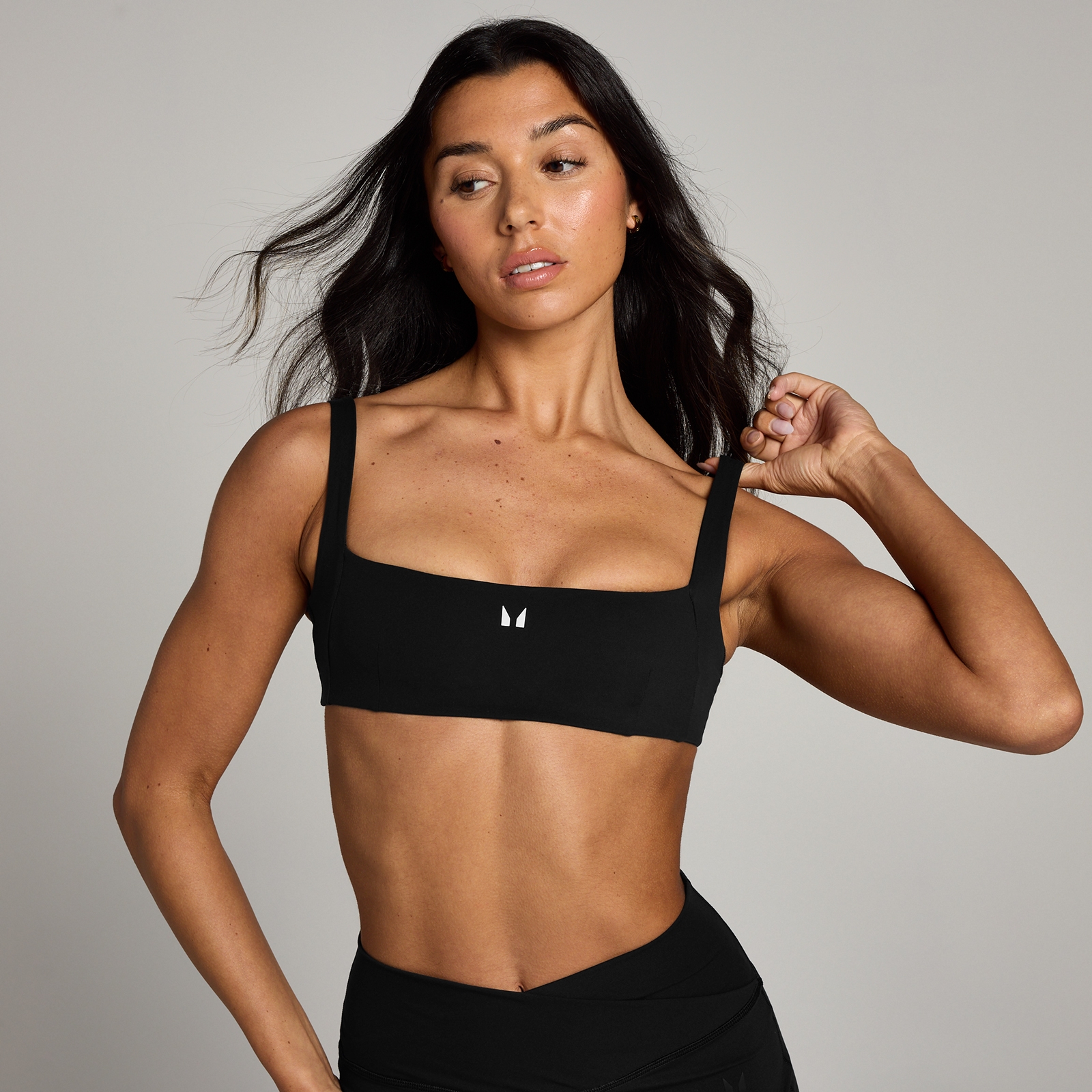 5059883378374 - Damen Studio Sport-BH mit offenem Rückenausschnitt – Schwarz - XXL 5059883378374 - Damen Studio Sport-BH mit offenem Rückenausschnitt – Schwarz - XXL