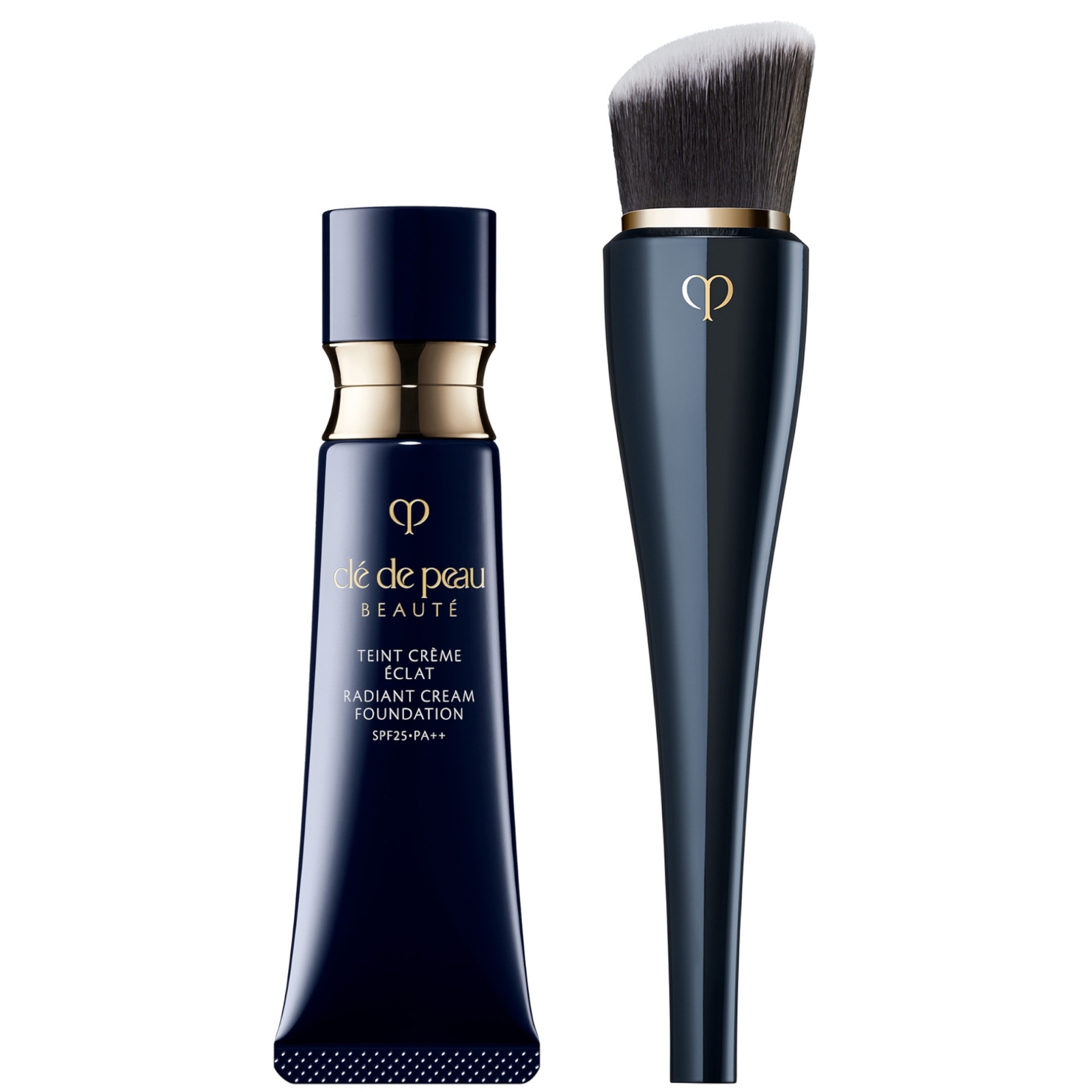 Clé De Peau Beauté Radiant Cream Foundation 21ml & High Coverage Foundation Brush (various Shades) (worth £188) - Wb00 In Wb00