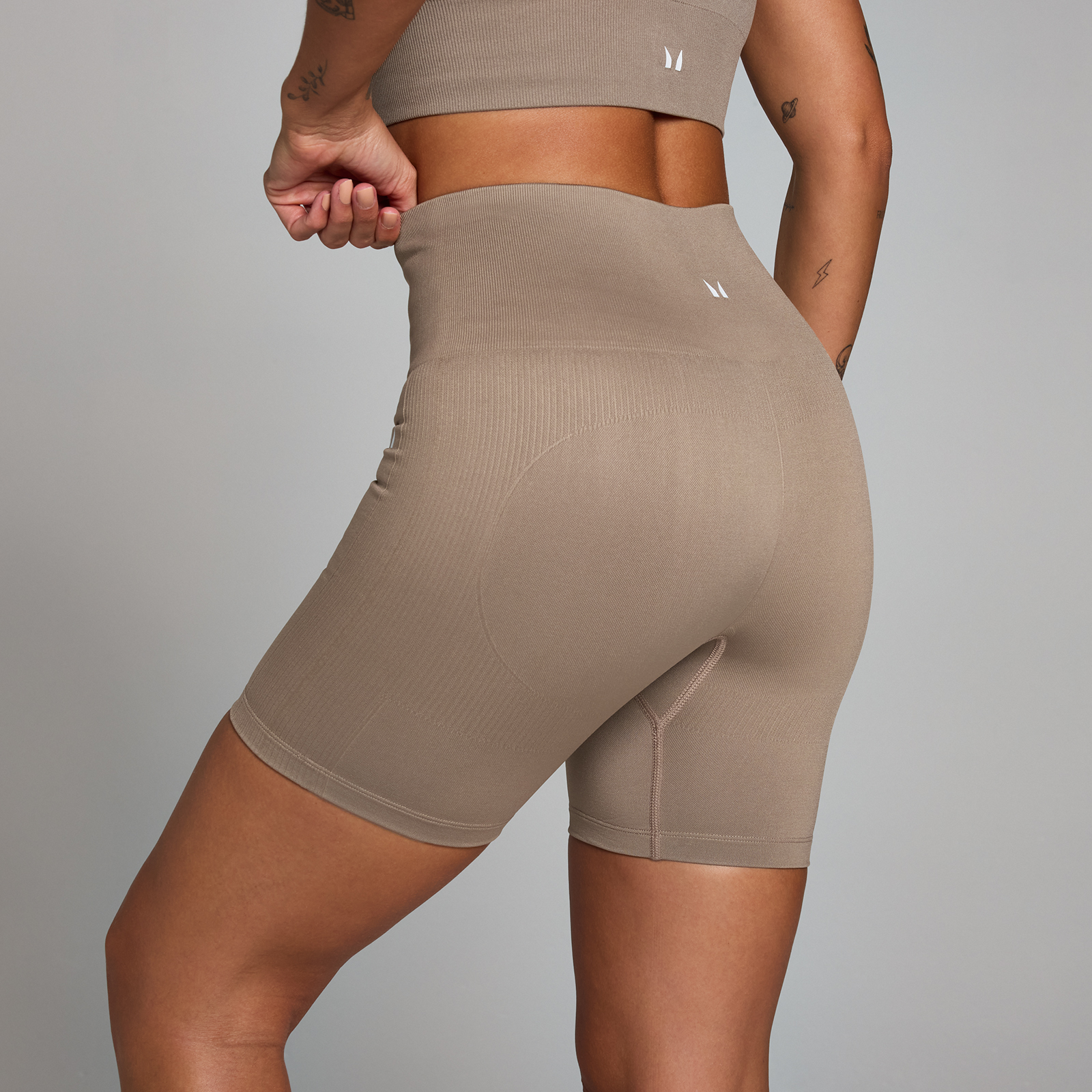 MP Damen Shape Nahtlose Radlerhose – Helles Graubraun - XXL