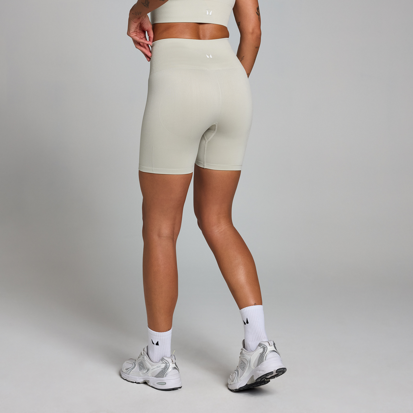 MP Damen Shape Nahtlose Radlerhose — Aschgrau - XS