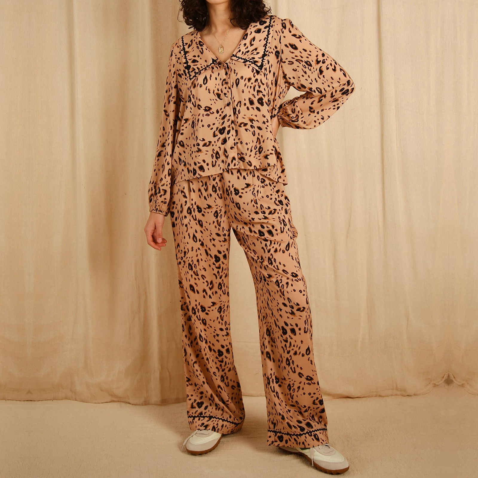 it’s 9pm Frenchie Cheetah-Print Pyjama Set – 8