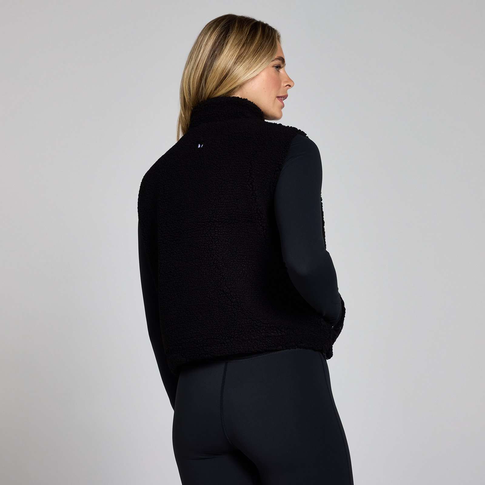 5059883388267 - MP Damen Borg Crop-Weste – Schwarz - XXL 5059883388267 - MP Damen Borg Crop-Weste – Schwarz - XXL