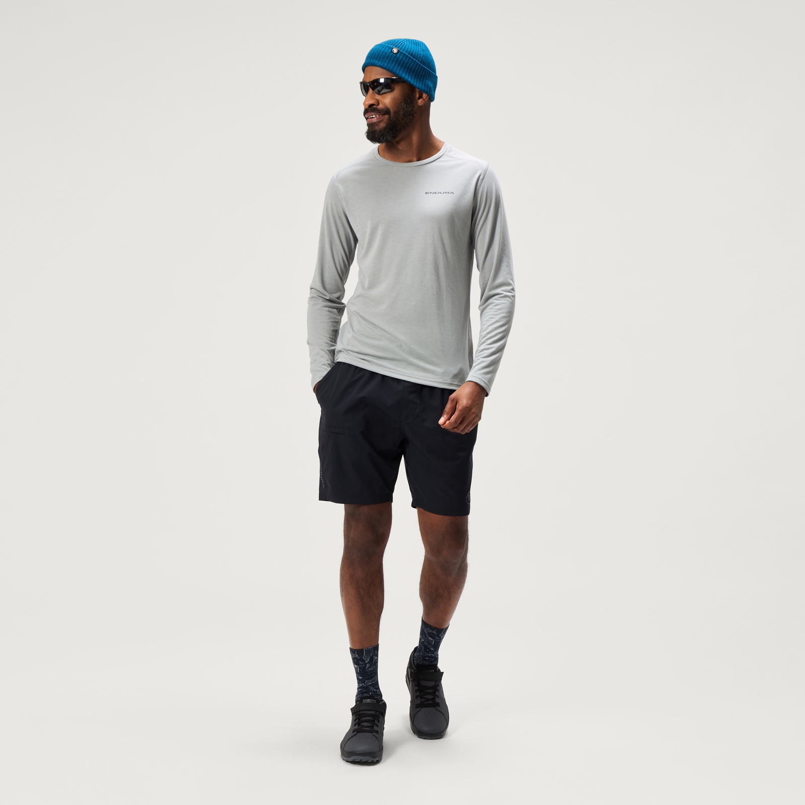 Endura Men's Loop L/S Tech Tee - Dreich Grey | Extra 10% off first order.