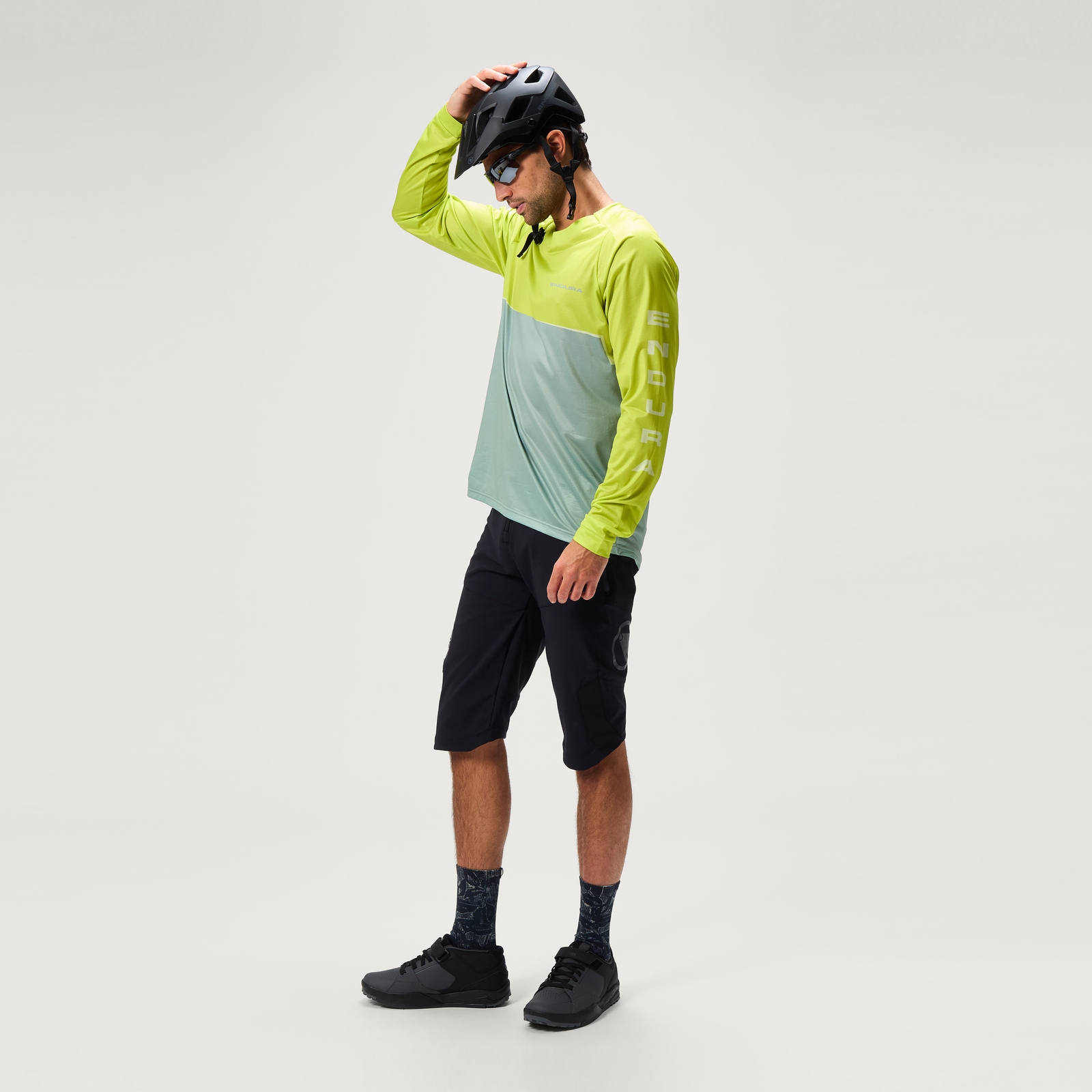Endura Men's SingleTrack Core Print L/S Tee - Lime Green | Extra 10% off first order.