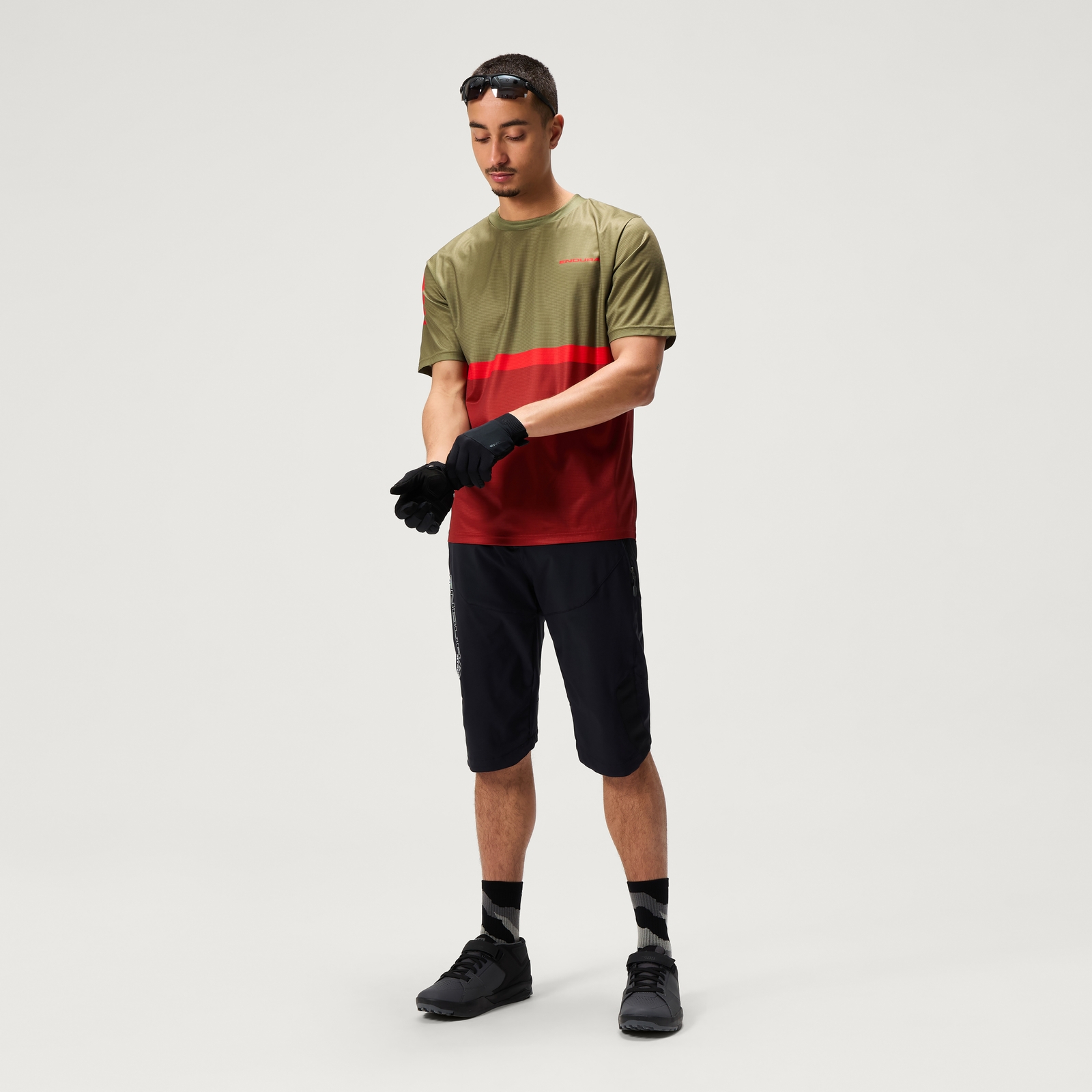 Endura Men's SingleTrack Core Tee II - Tweed Green | Extra 10% off first order.