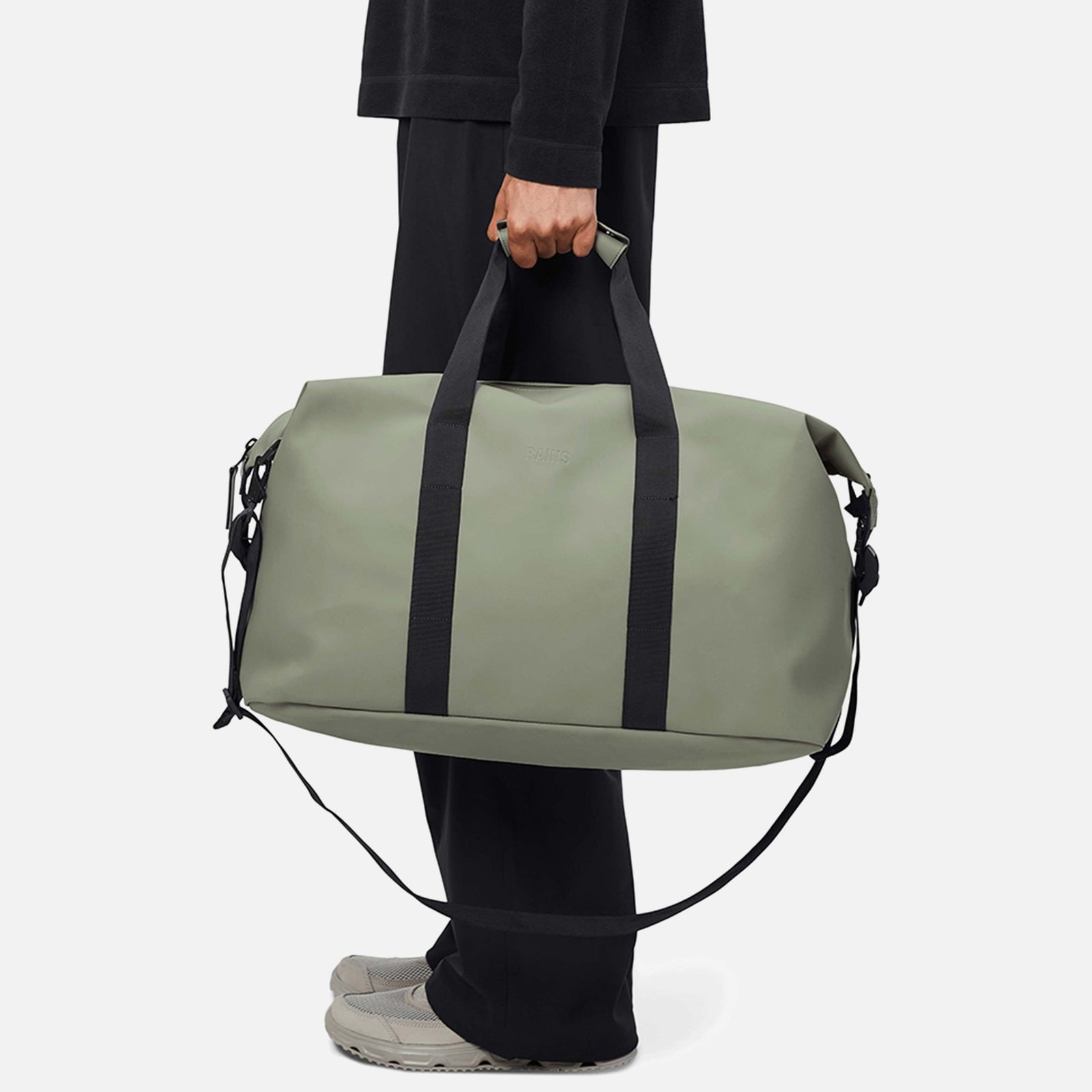 Rains Hilo Matte Shell Weekend Bag Men's