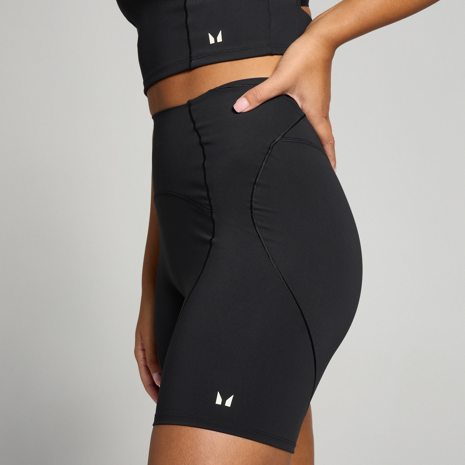Thumbnail - MP Damen Tempo Ultra Curved Seam Shorts – Schwarz - XL