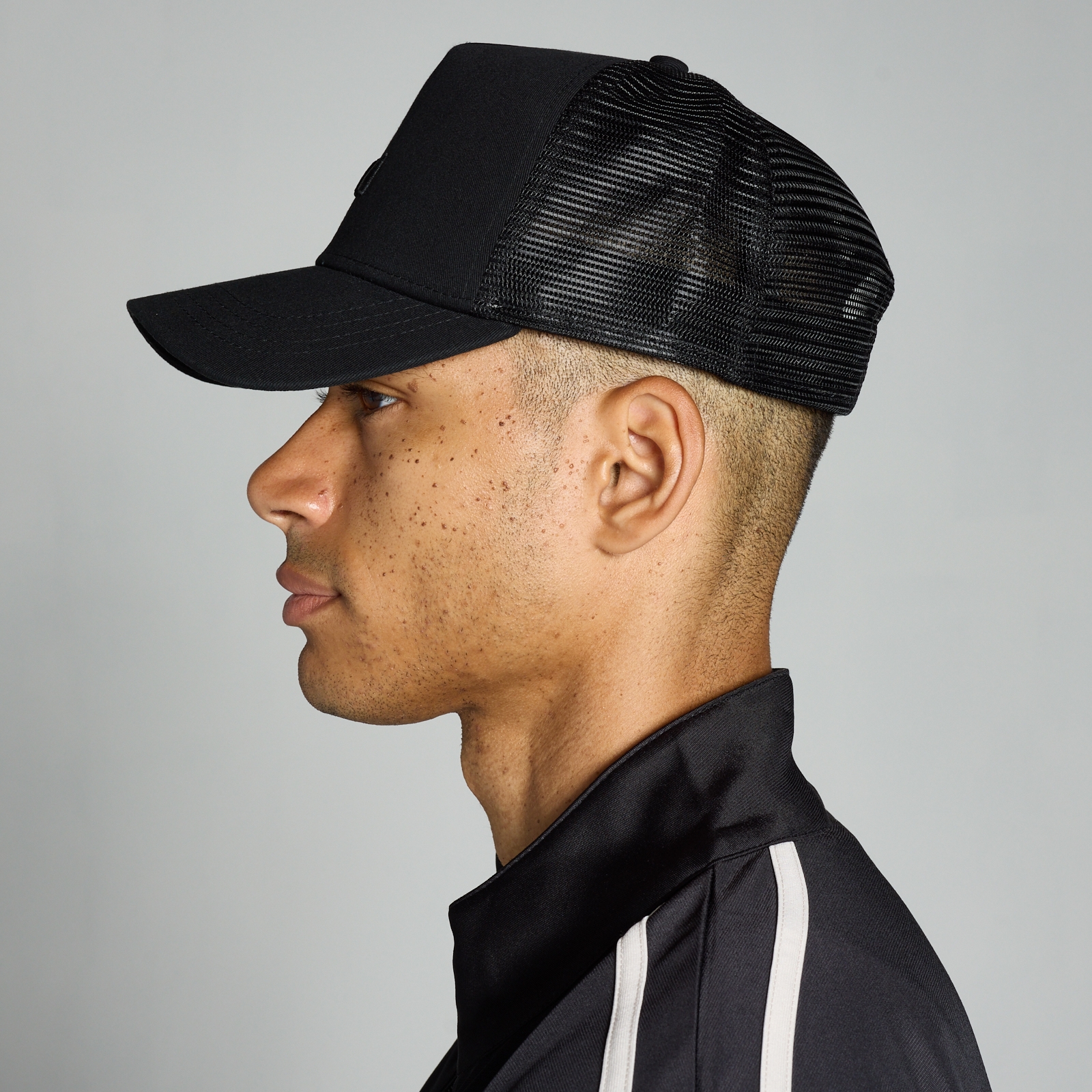 5059883396668 - MP Trucker-Kappe – Schwarz