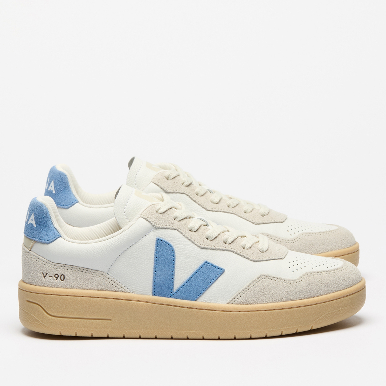 Veja Women's V-90 Bastille Leather Trainers - UK 8