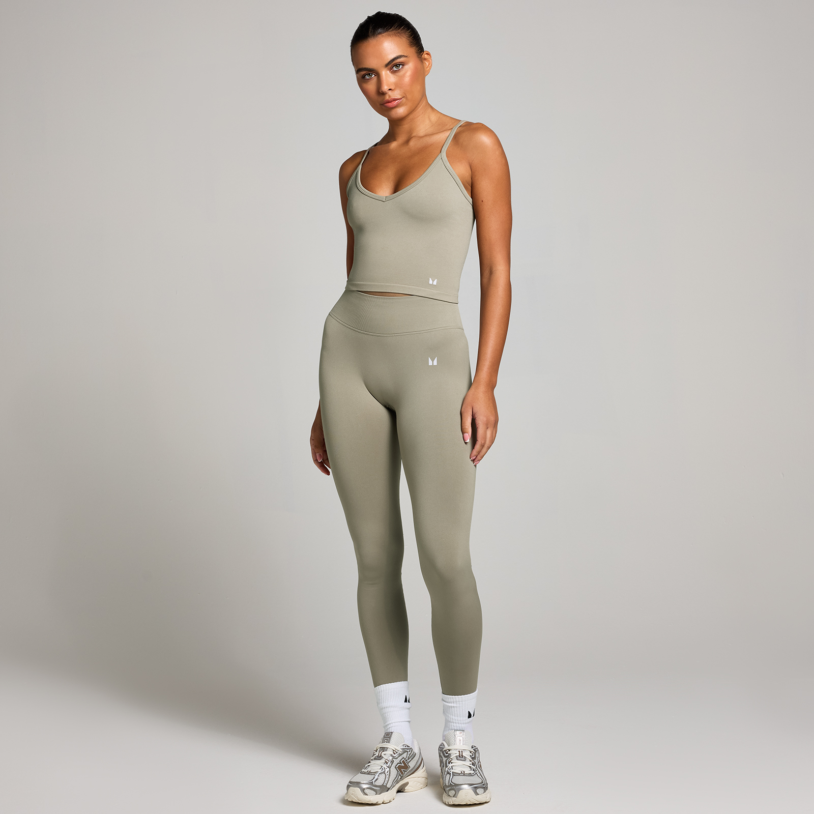 5059883434988 - MP Damen Nahtlose Unsichtbar-Scrunch-Leggings – Dunkles Salbeigrün - M