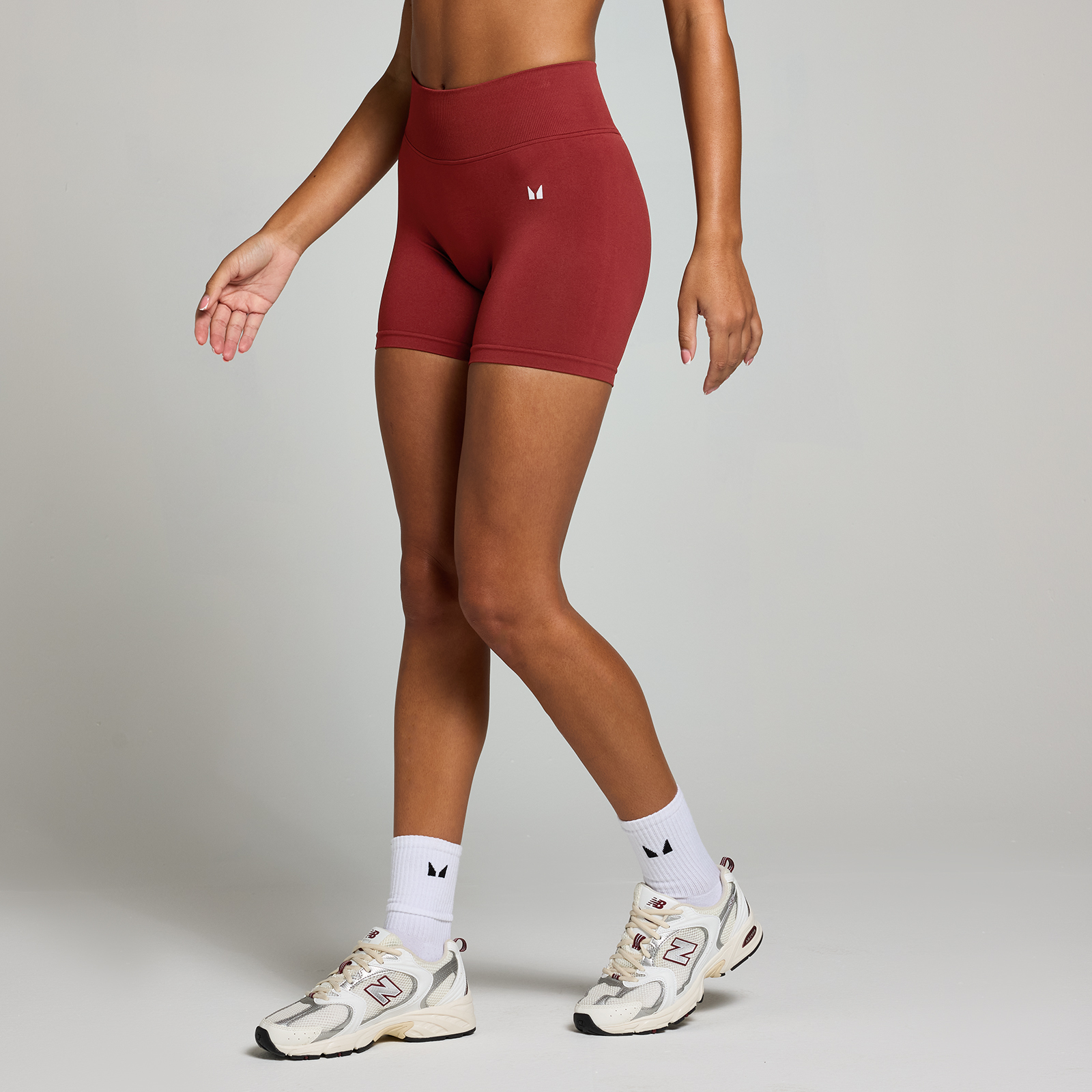 Myprotein UK MyProtein MP Women's Invisible Scrunch Seamless Shorts - Cherry - XL