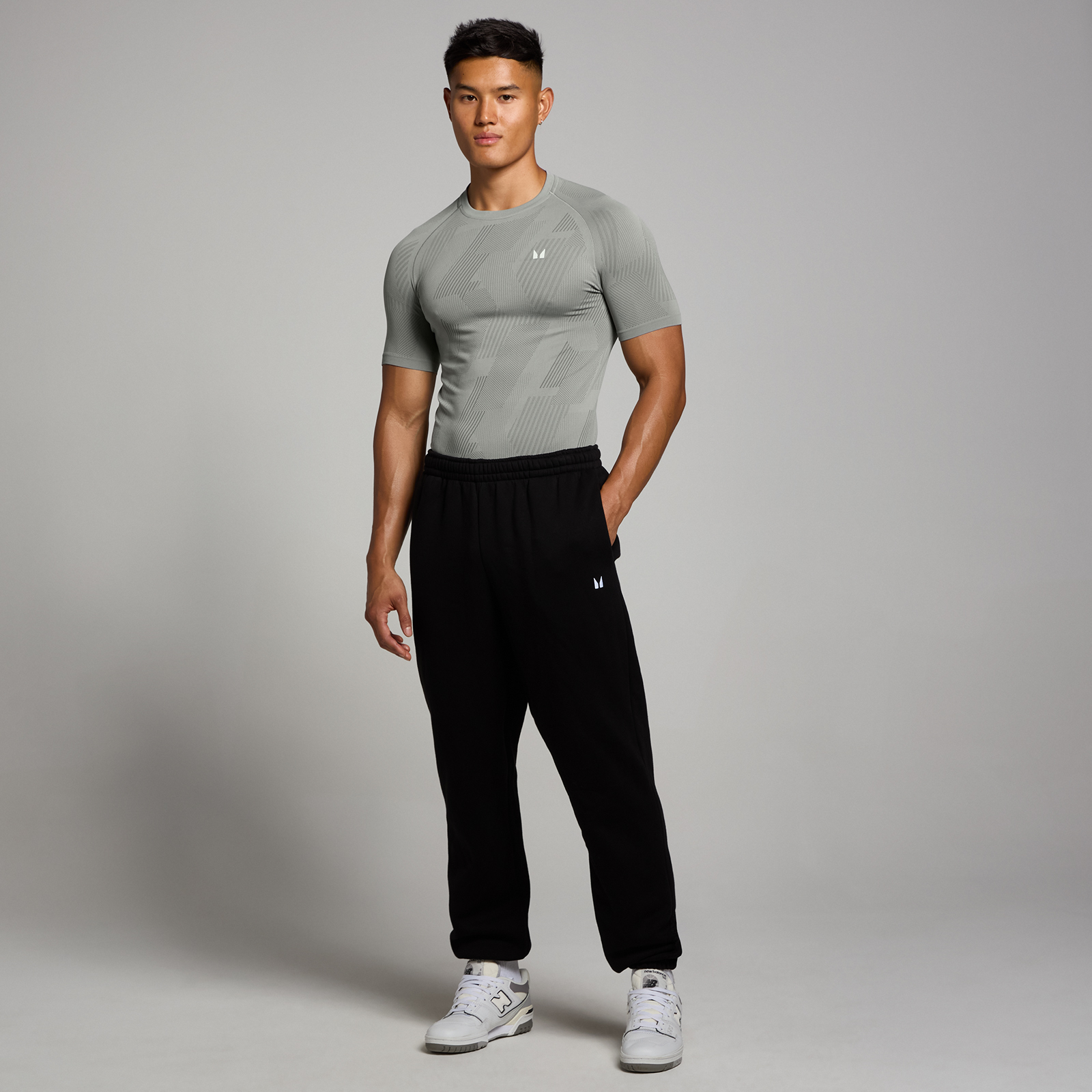 5059883397504 - MP Herren Tempo nahtloses T-Shirt mit Grafikelement – Storm - L