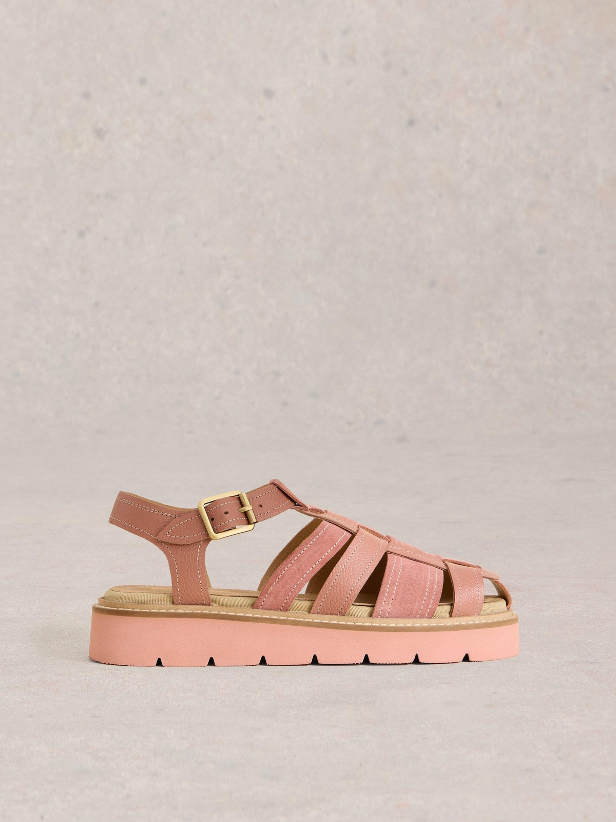 Riemensandalen mit Profilsohle - 36