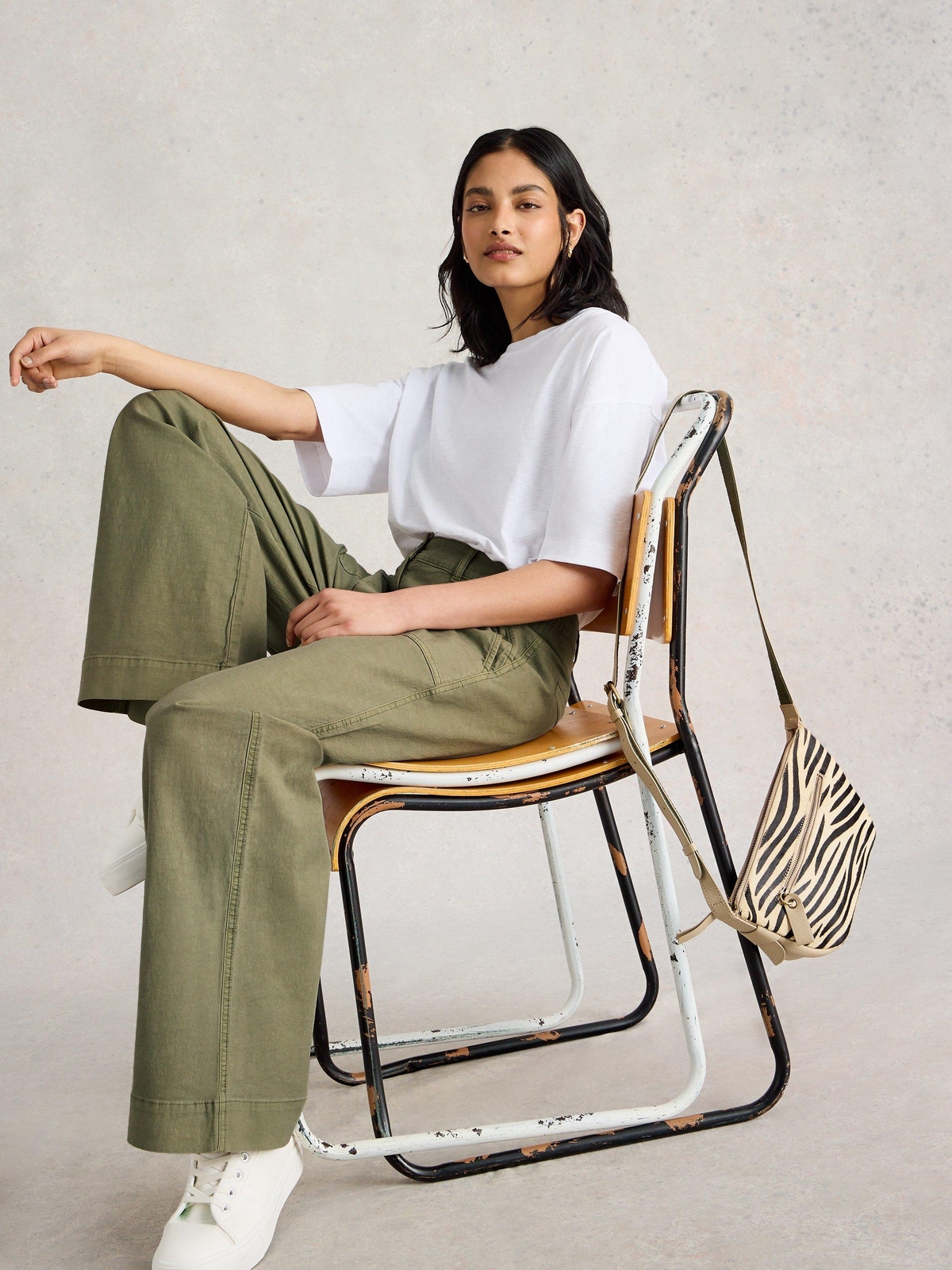Chinohose Twister mit weitem Bein - 36/R