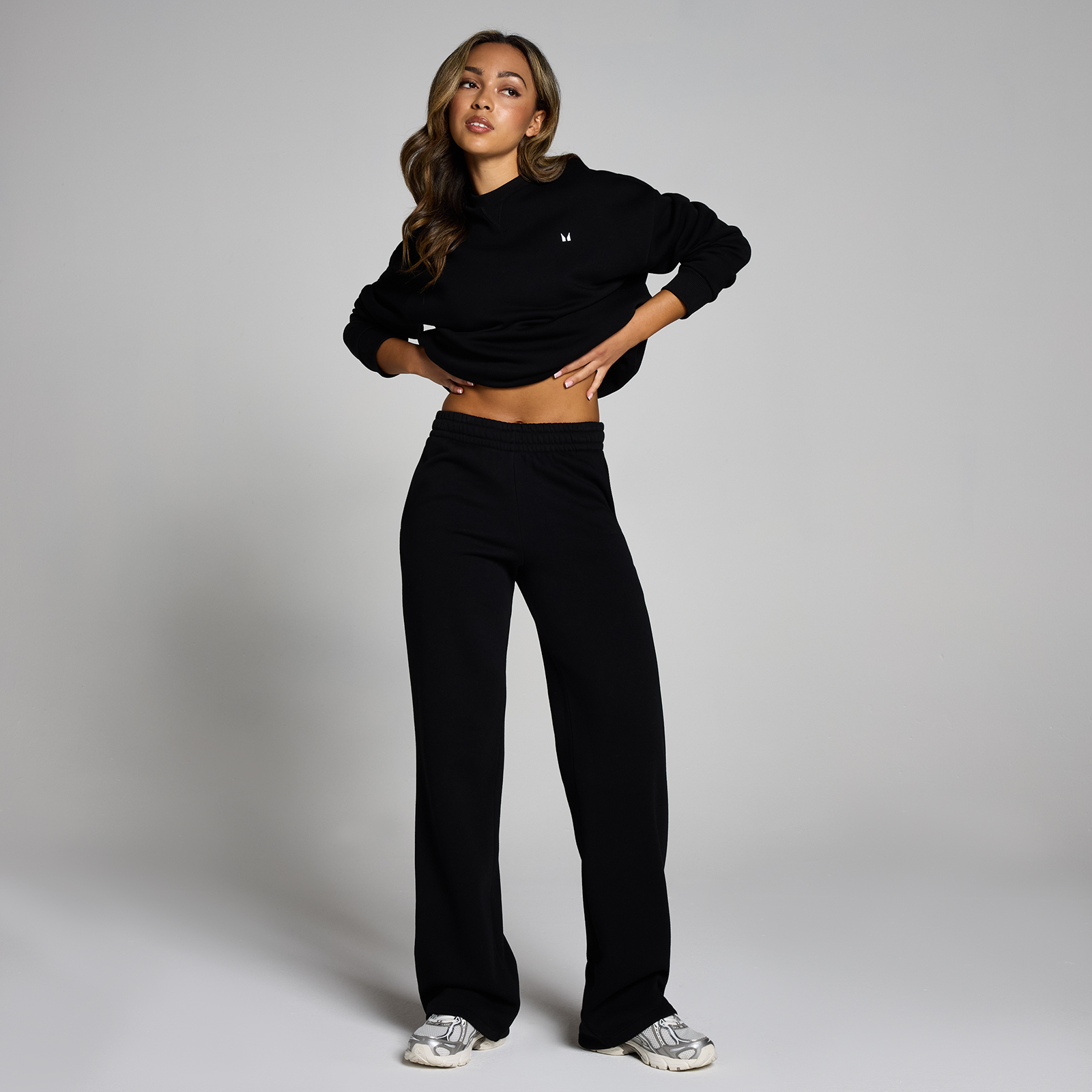 Thumbnail - MP Damen Basics Jogginghose mit langer Passform und geradem Bein – Schwarz - L