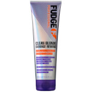 

Тонирующий восстанавливающий кондиционер для волос Fudge Clean Blonde Damage Rewind Conditioner 250 мл