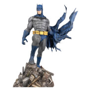 Diamond Select DC Gallery Batman Defiant PVC Statue