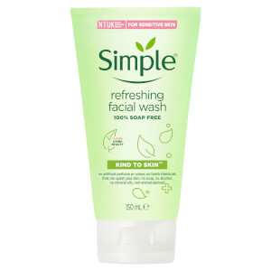 picture of Simple Kind to Skin Face Wash Refreshing