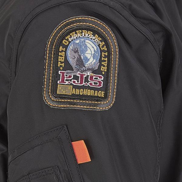 logo parajumpers logo parajumpers