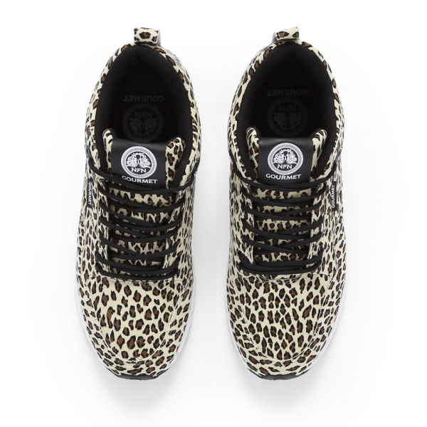 zilo snow leopard trainer