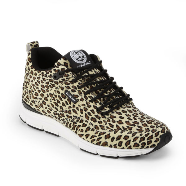 zilo snow leopard trainer