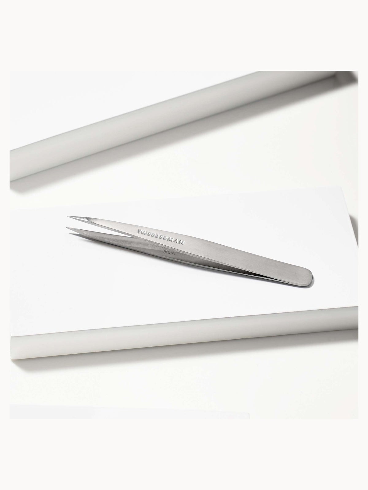 Tweezerman Deluxe Point Tweezer 1240R-R - Stainless Steel 4