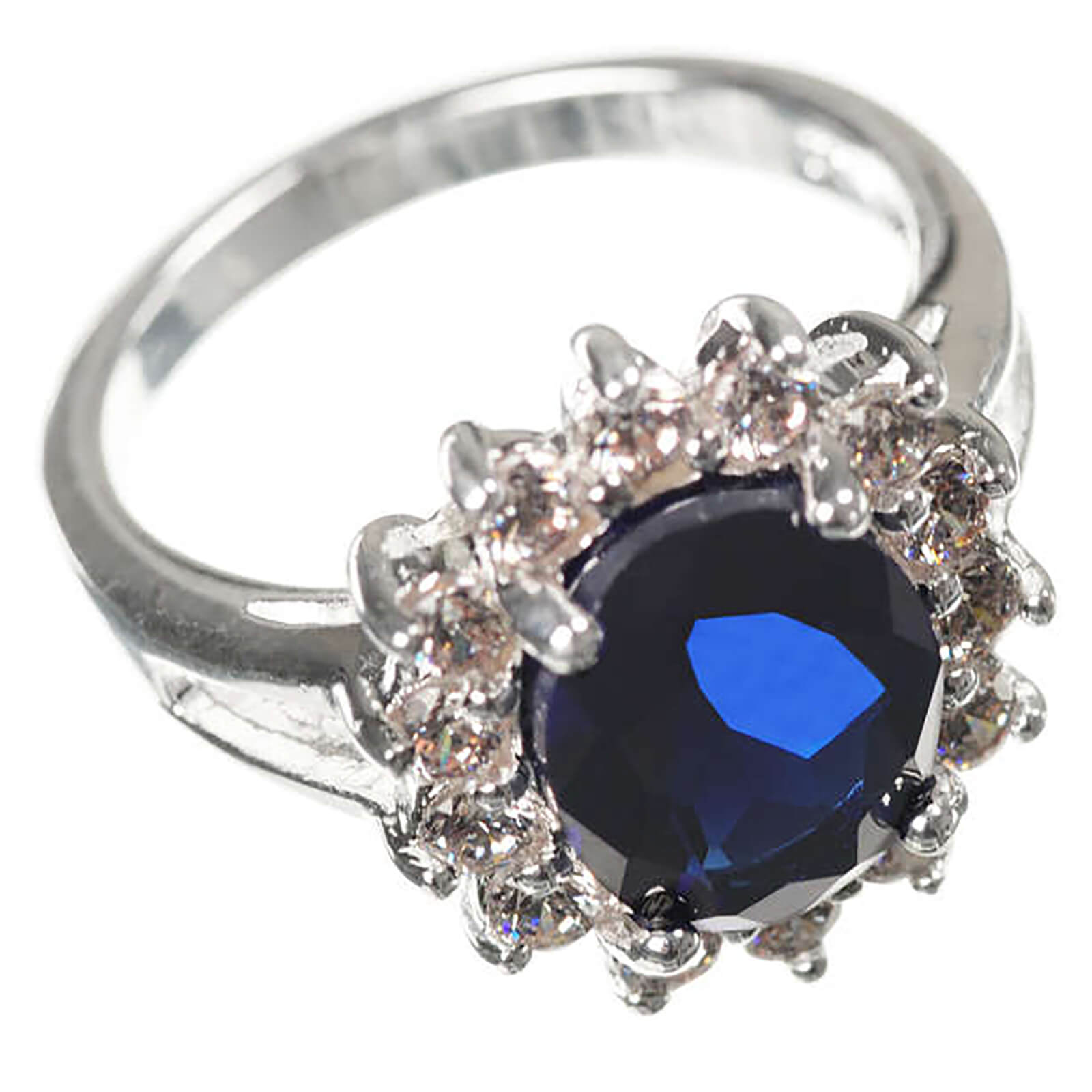 Jdwilliams Silver plated ring with blue sapphire stone effect centre  - in the style of kate middleton - n