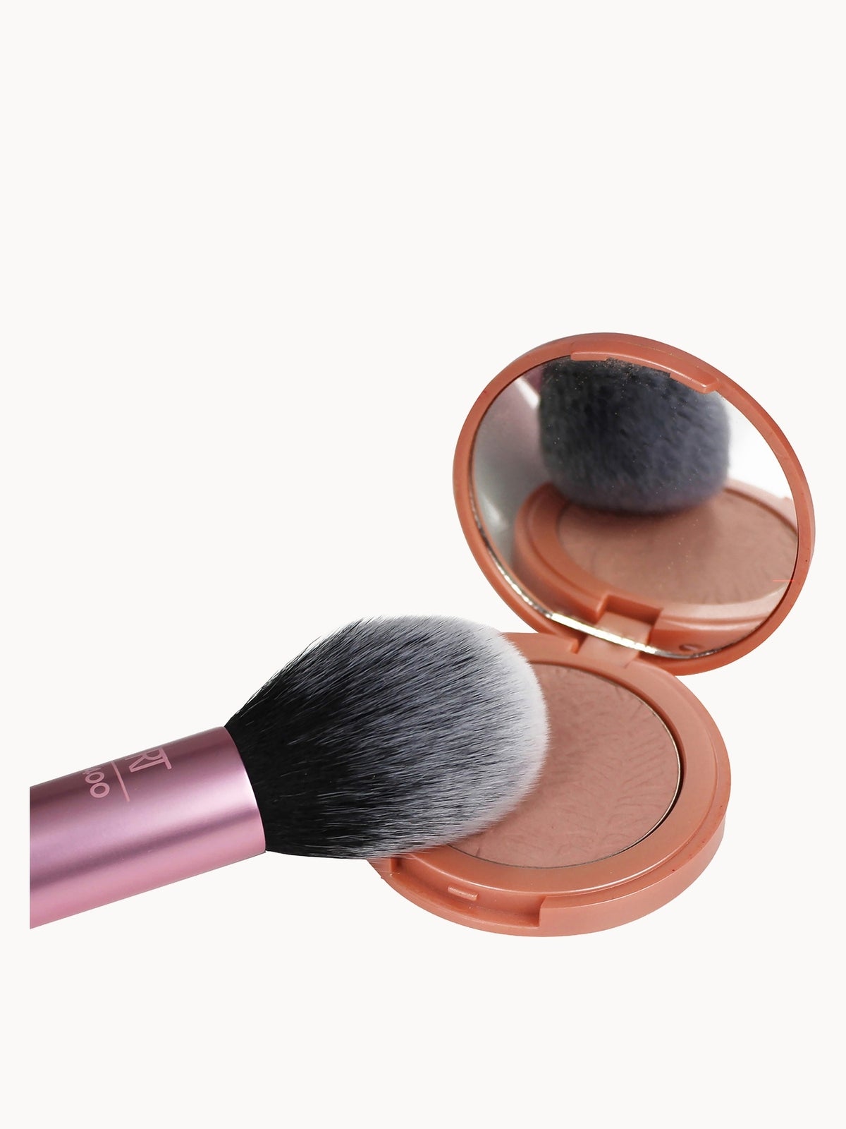 Real Techniques Blush Brush 3