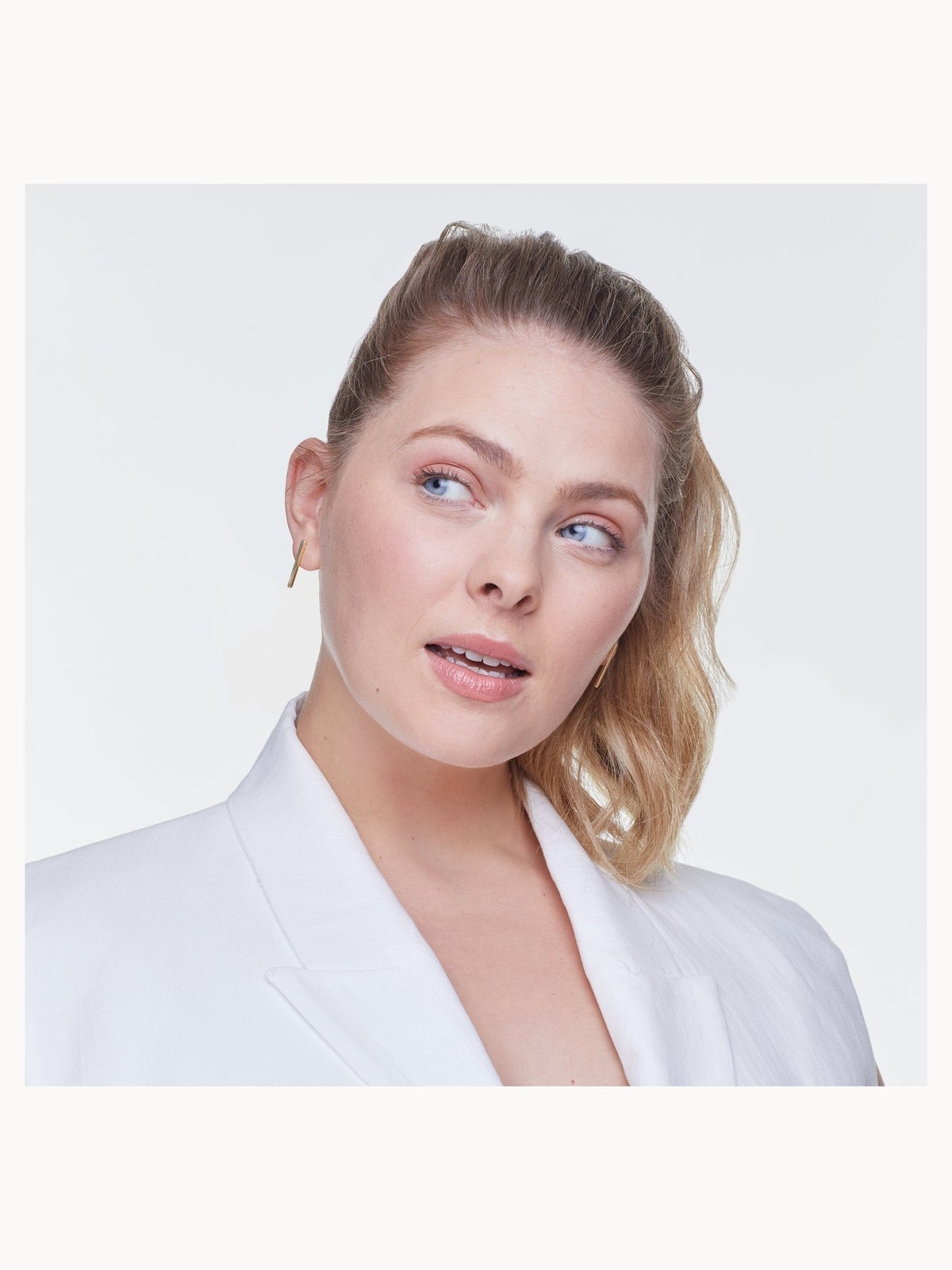 L'Oréal Paris True Match Liquid Foundation: Hydrating Makeup for a Flawless Complexion in Shade 1N Ivory, 30ml, photo 5