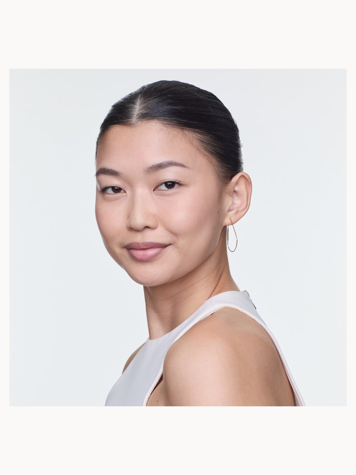 L'Oréal Paris True Match Liquid Foundation: Hydrating Makeup for a Flawless Complexion in Shade 1N Ivory, 30ml, photo 28