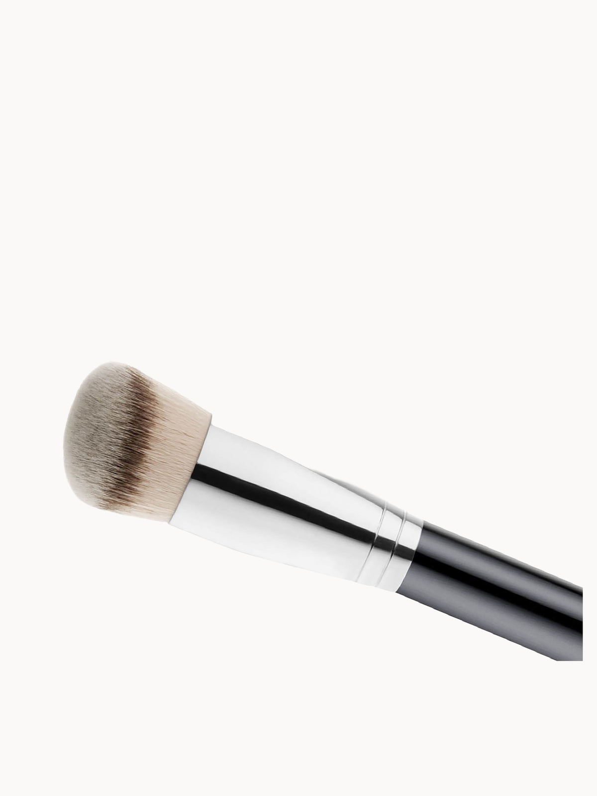 MAC 170 Synthetic Rounded Slant Brush, photo 2