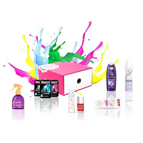 GLOSSYBOX Young Beauty Dezember 2012 - DE